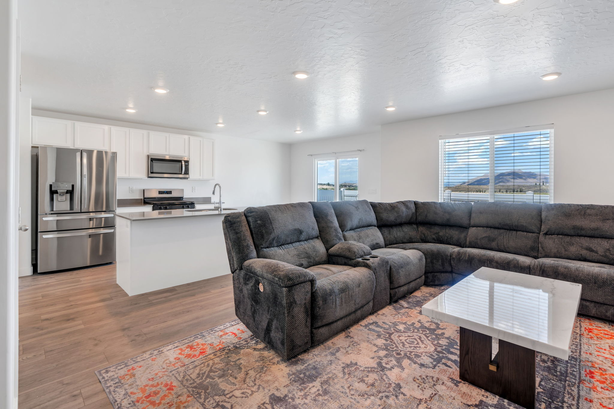 SUMMIT RIDGE - Residential