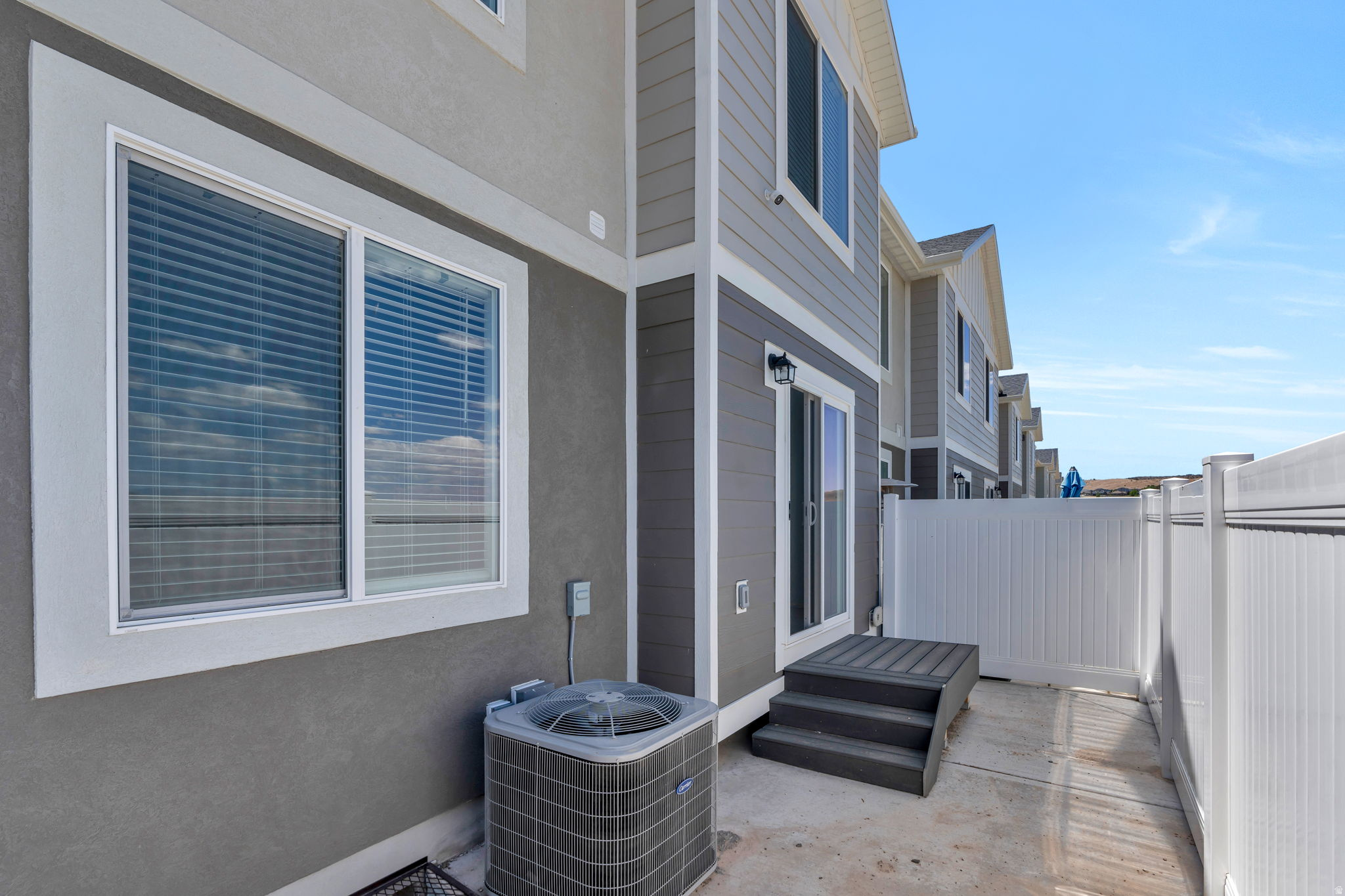 SUMMIT RIDGE - Residential