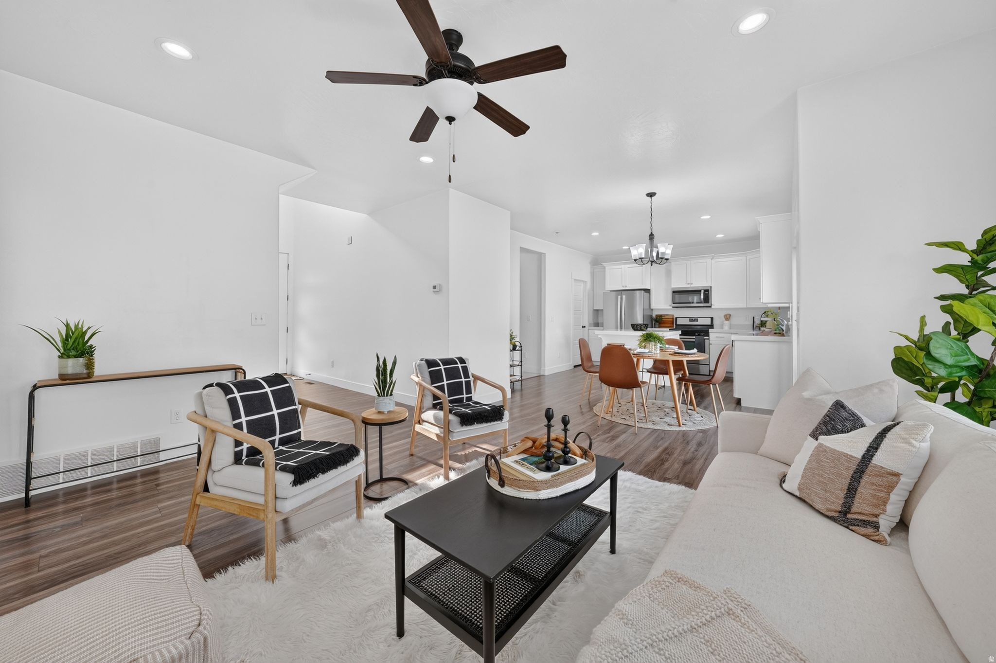 SILVERLAKE - Residential
