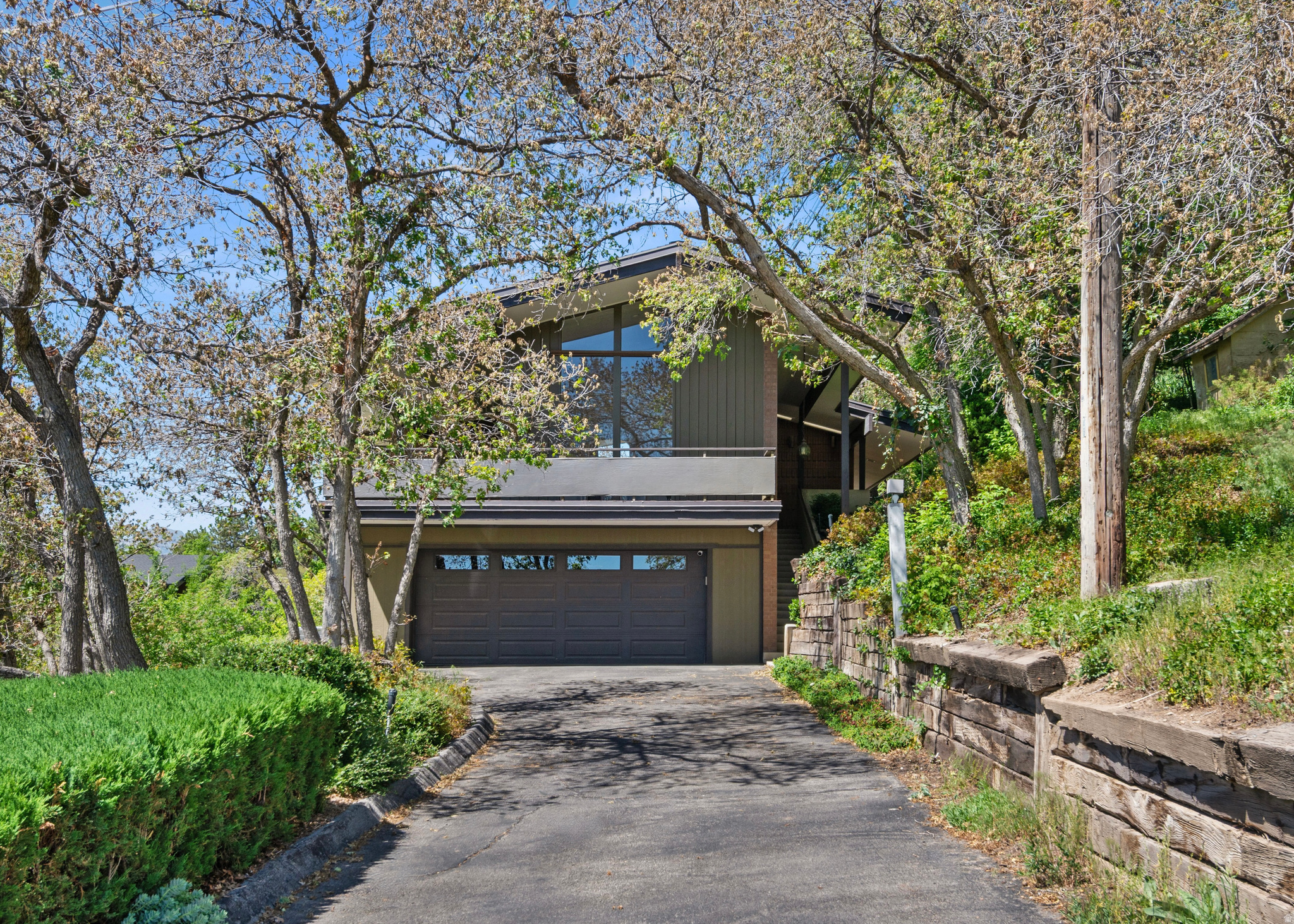 OAK HILLS - Residential