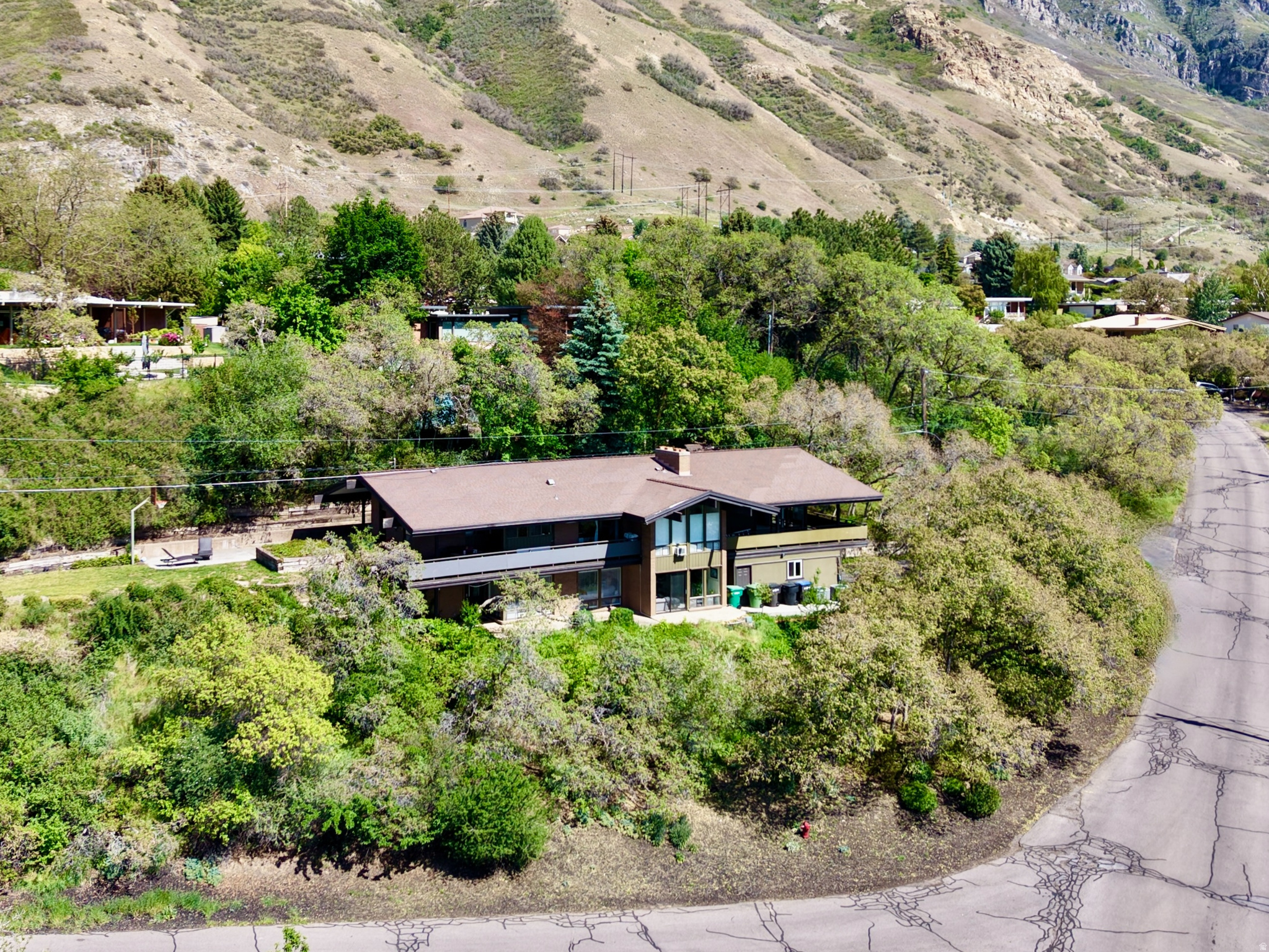 OAK HILLS - Residential