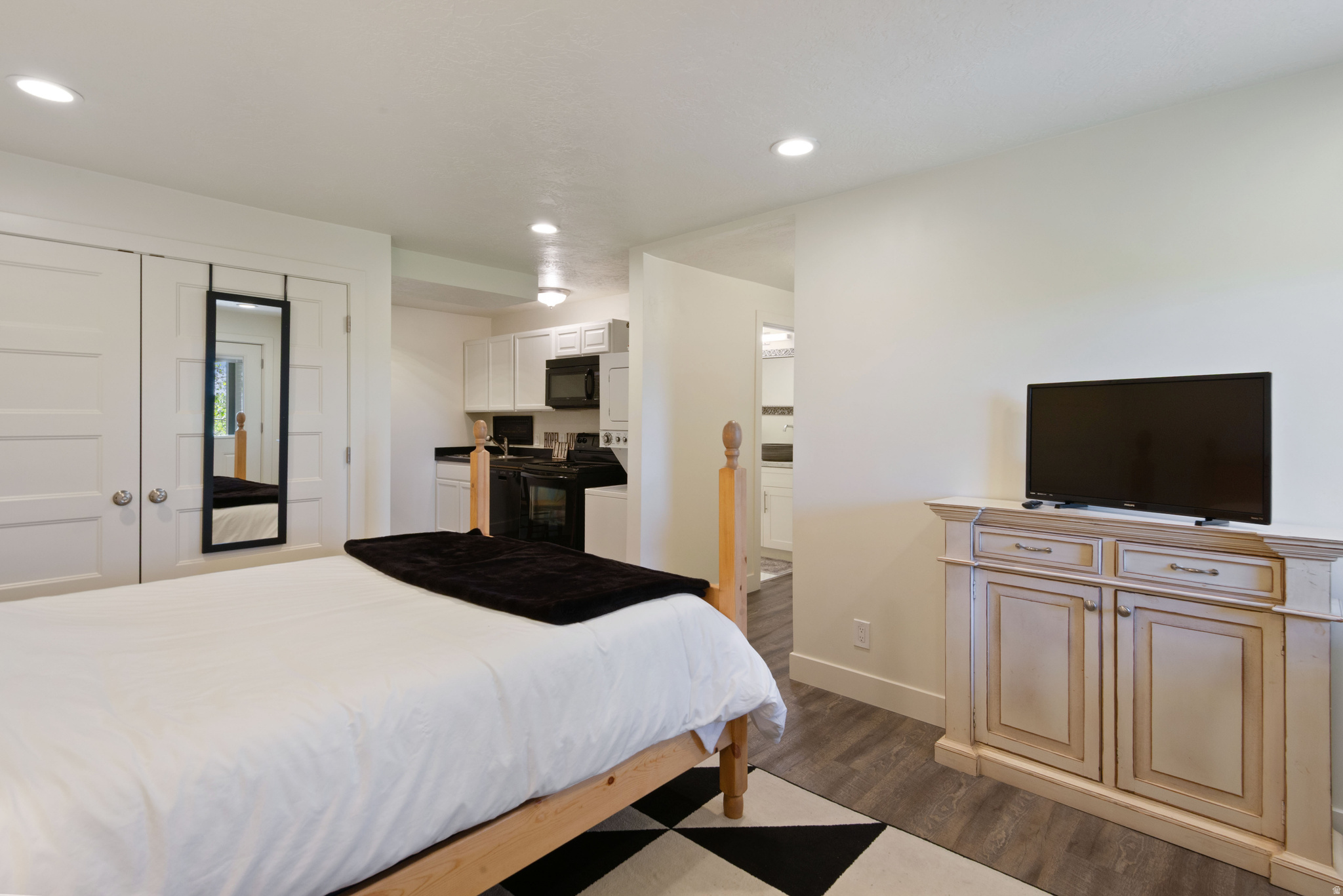 OAK HILLS - Residential