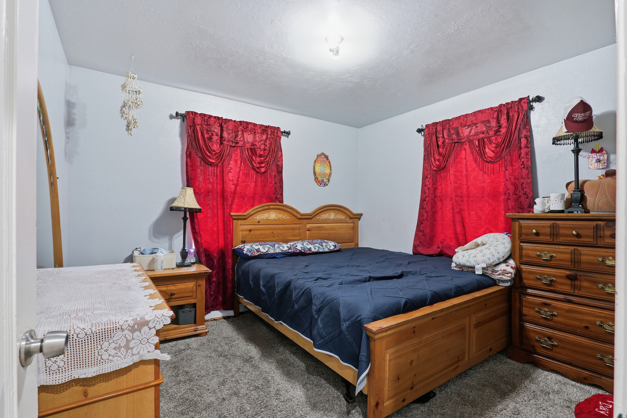 CANYON ROAD - Residential