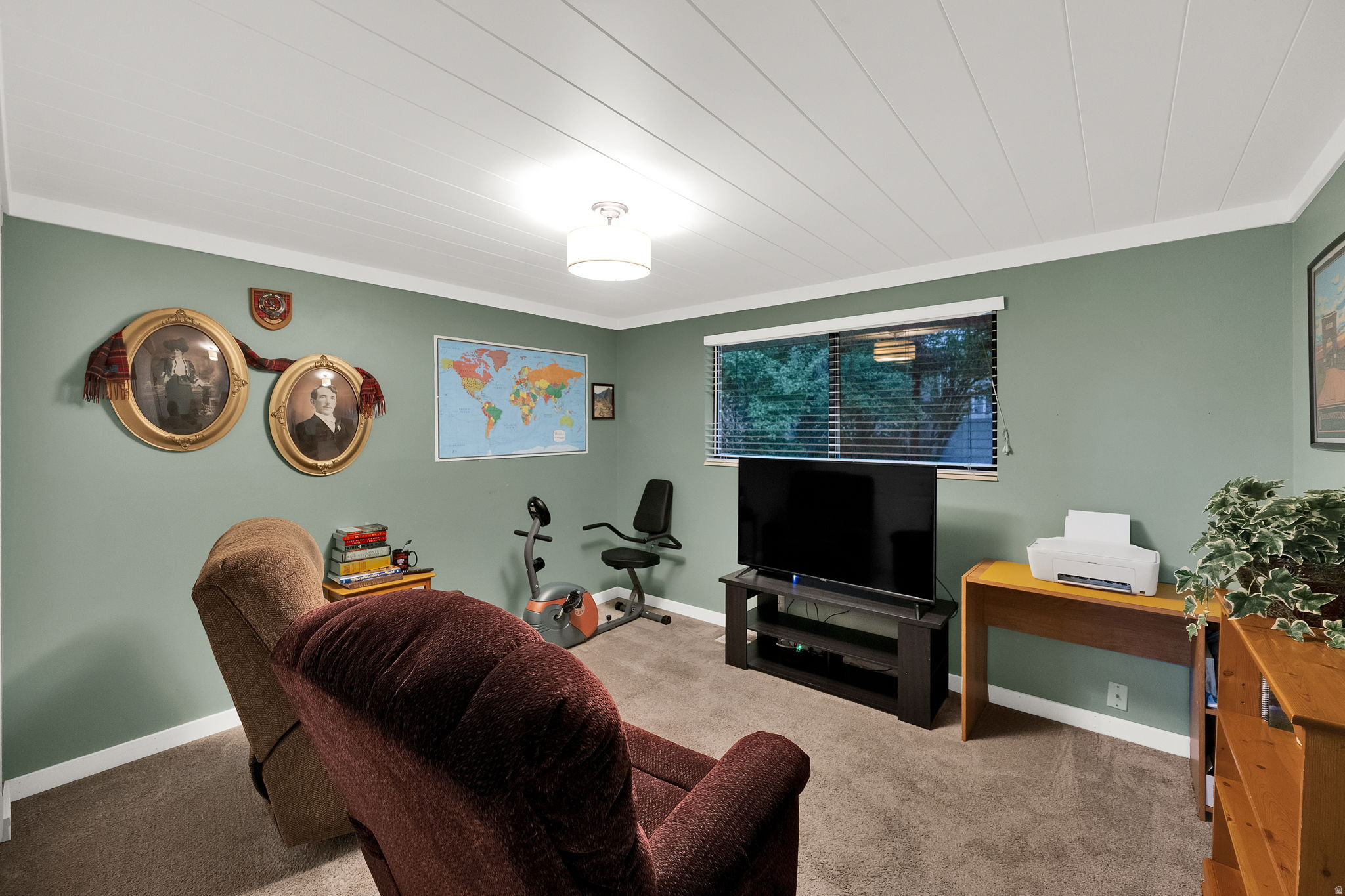 HOLLADAY ACRES - Residential