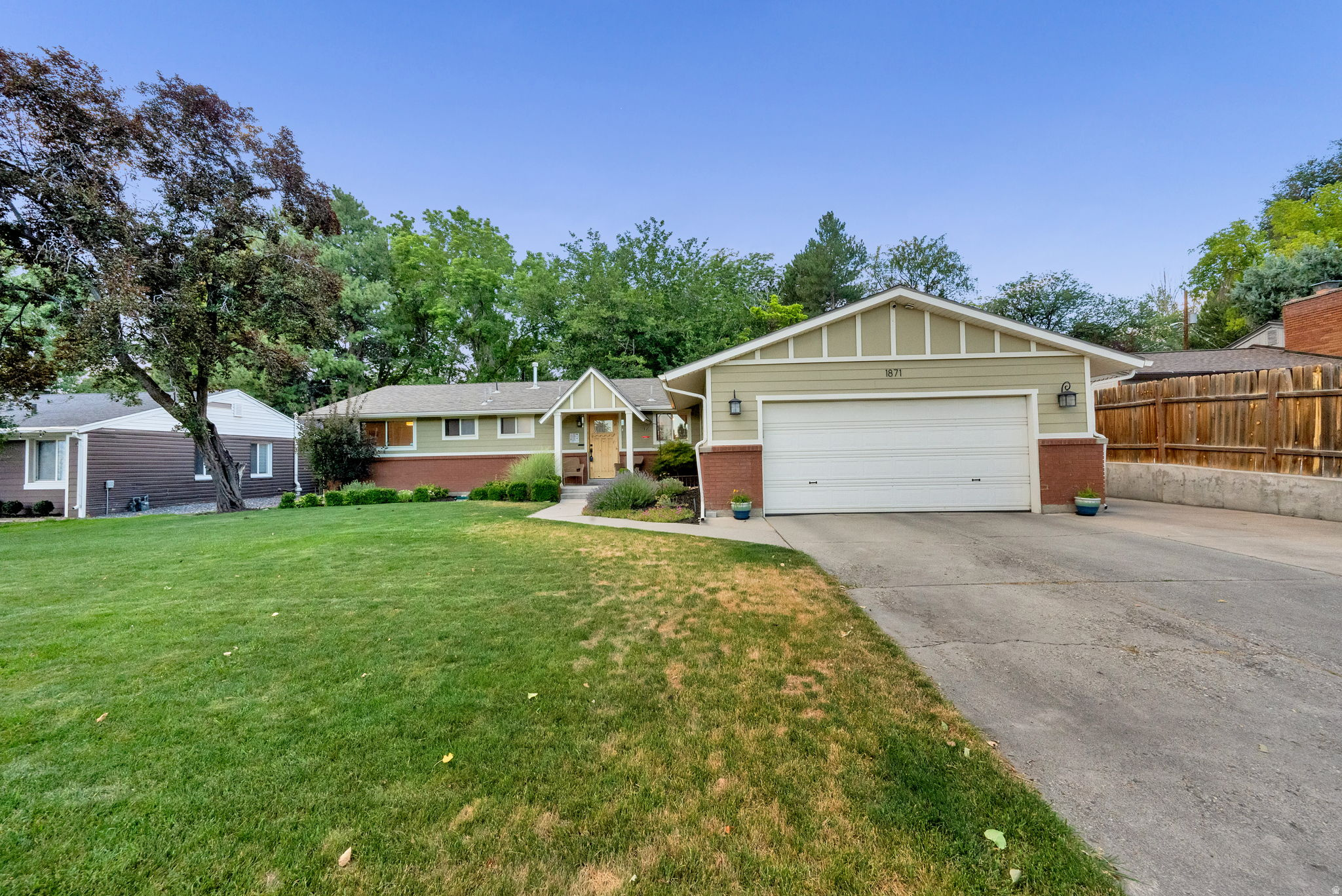 HOLLADAY ACRES - Residential