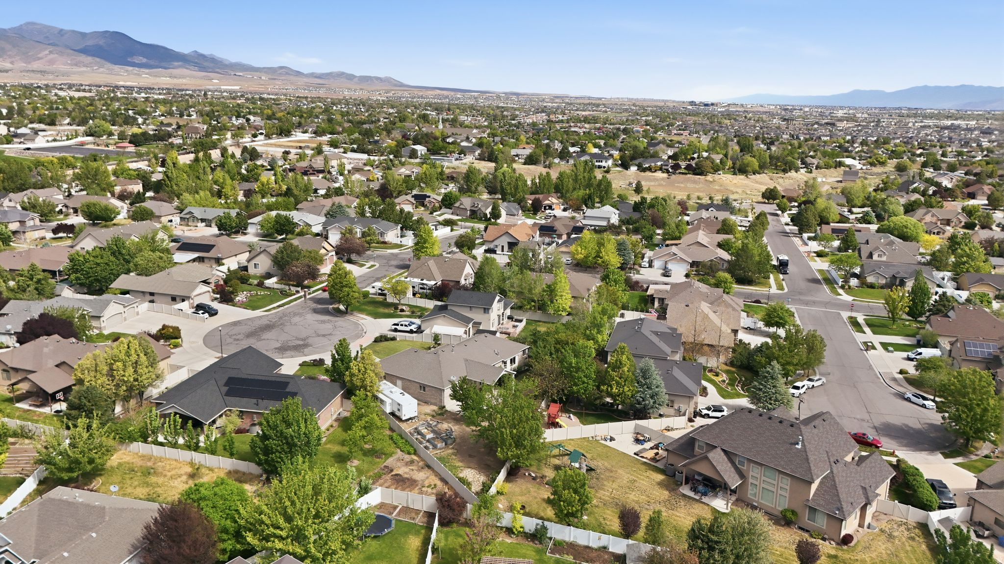 MEADOWS - Residential