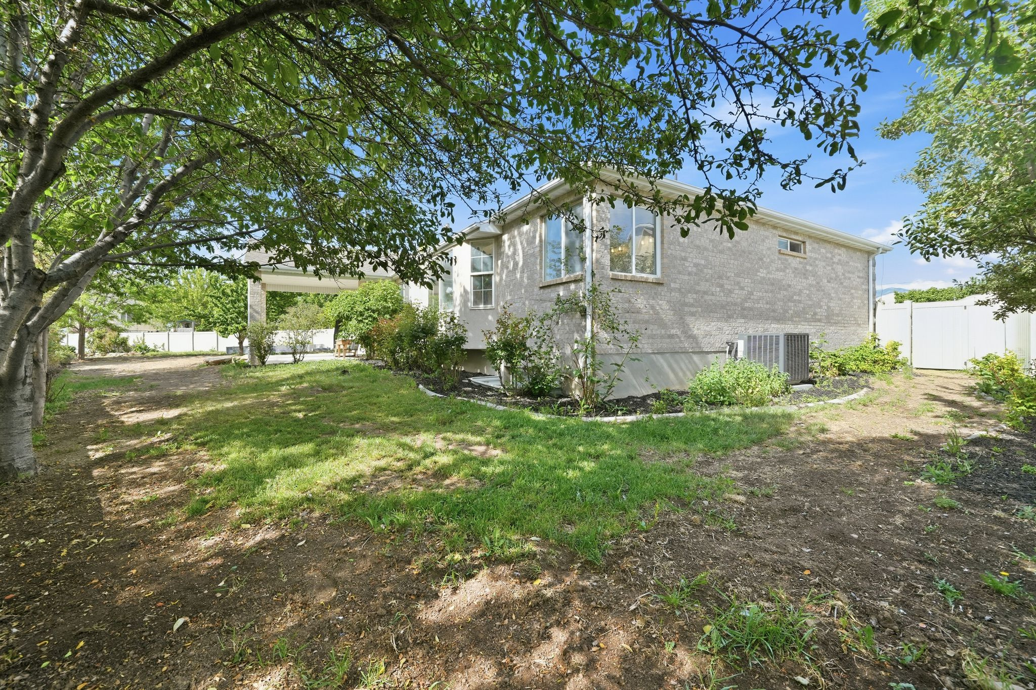MEADOWS - Residential