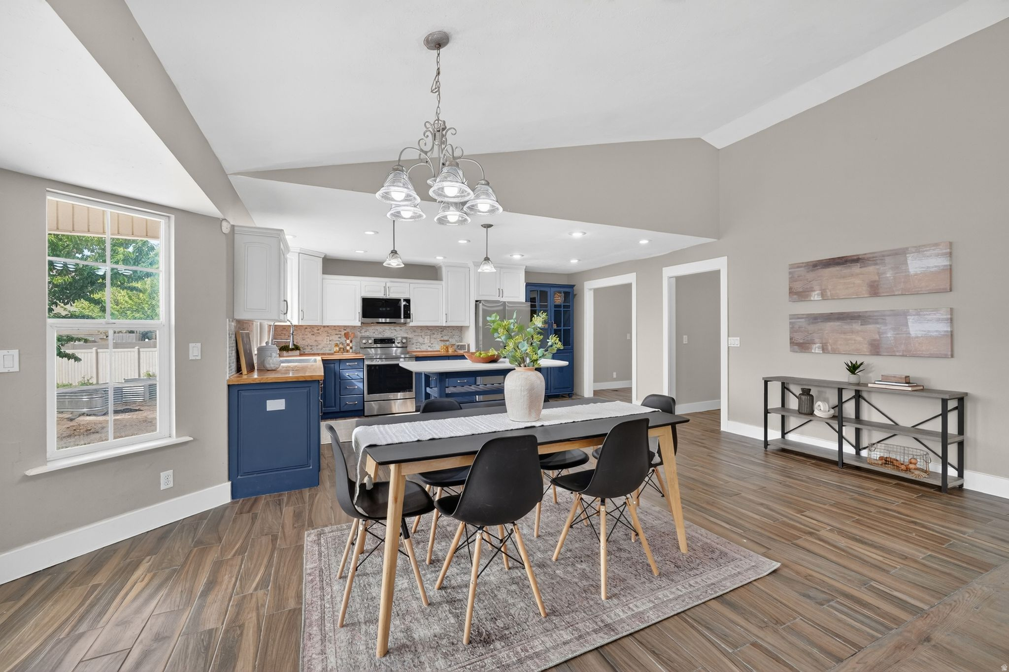MEADOWS - Residential