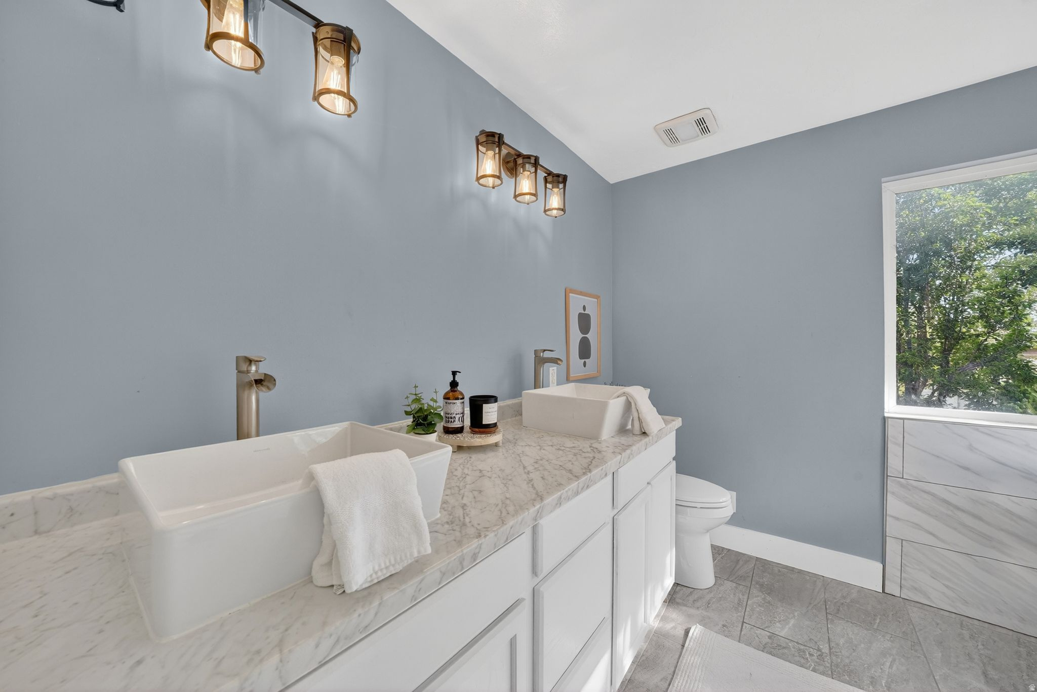 MEADOWS - Residential