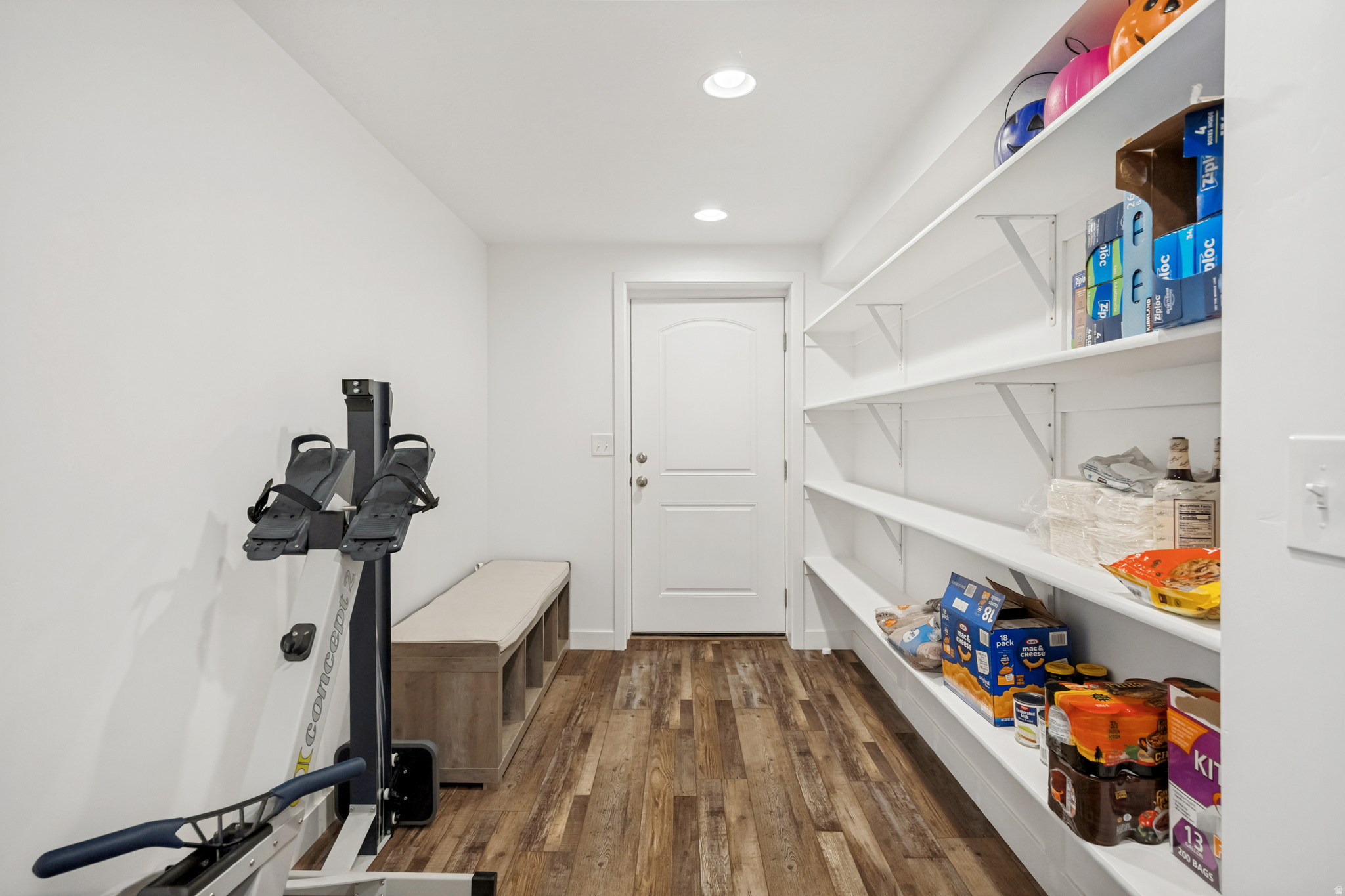 HALLS CROSSING - Residential