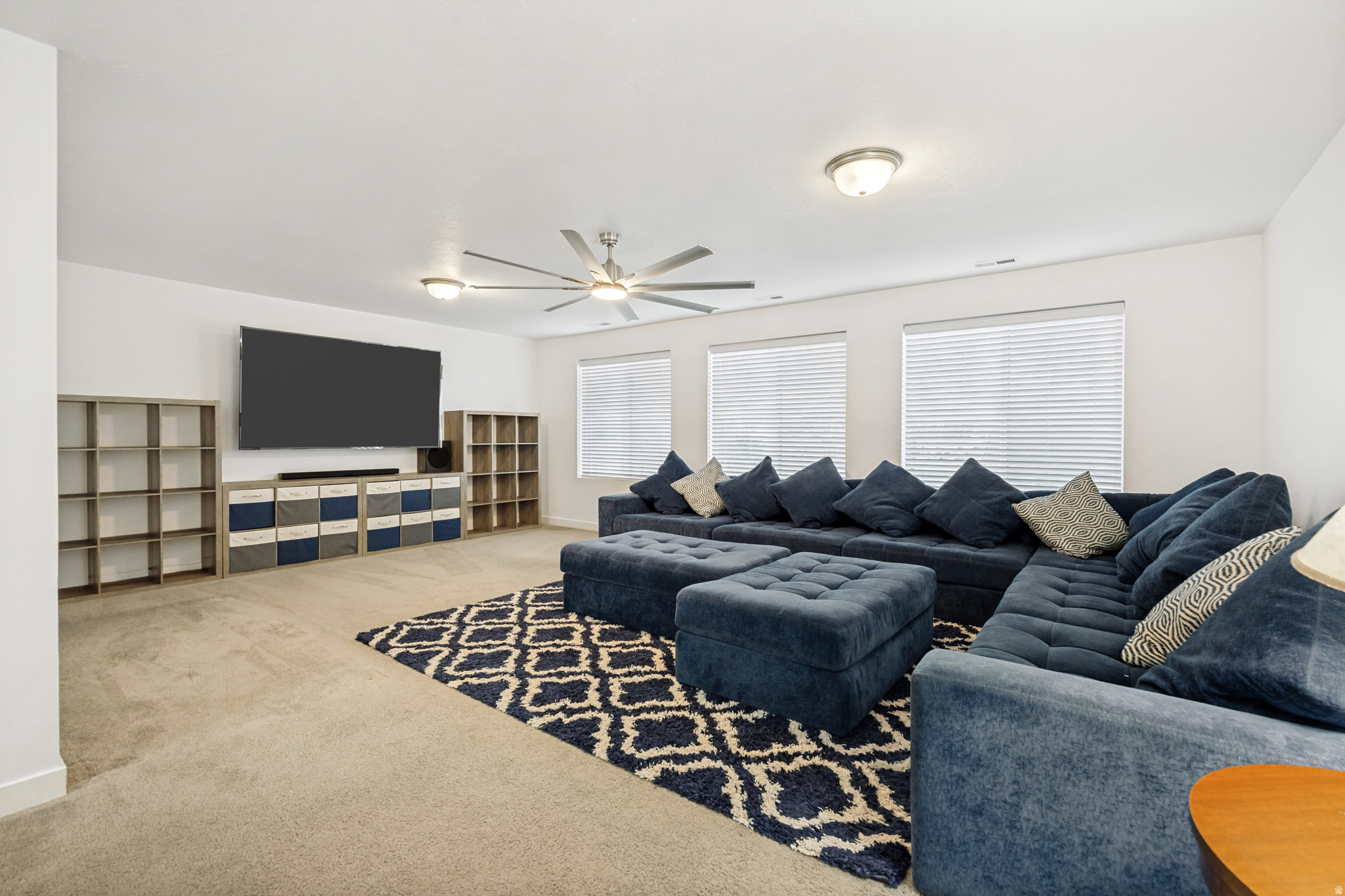 HALLS CROSSING - Residential