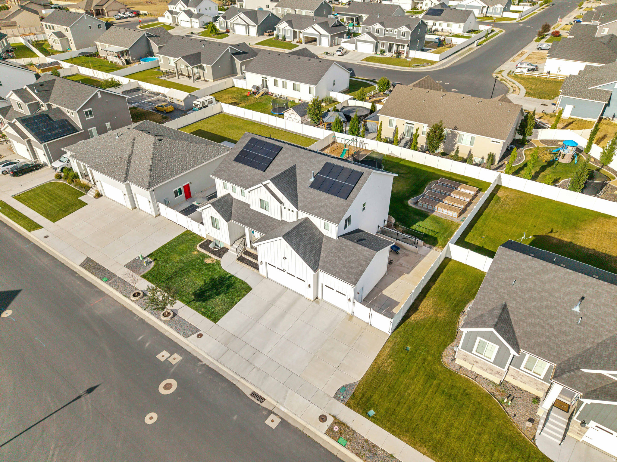 HALLS CROSSING - Residential