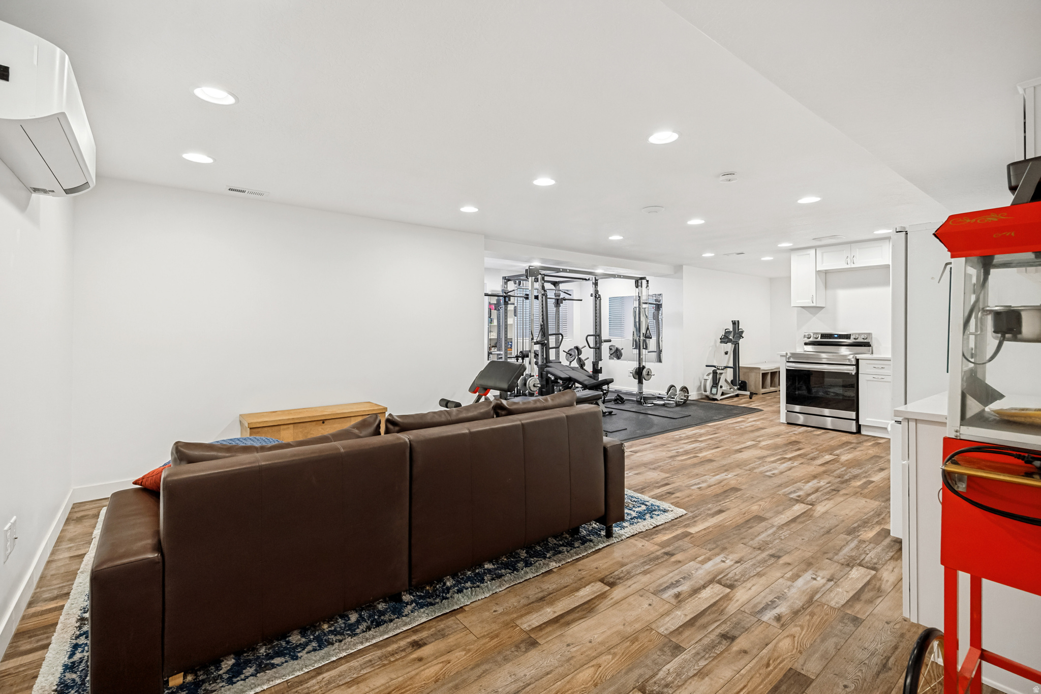 HALLS CROSSING - Residential