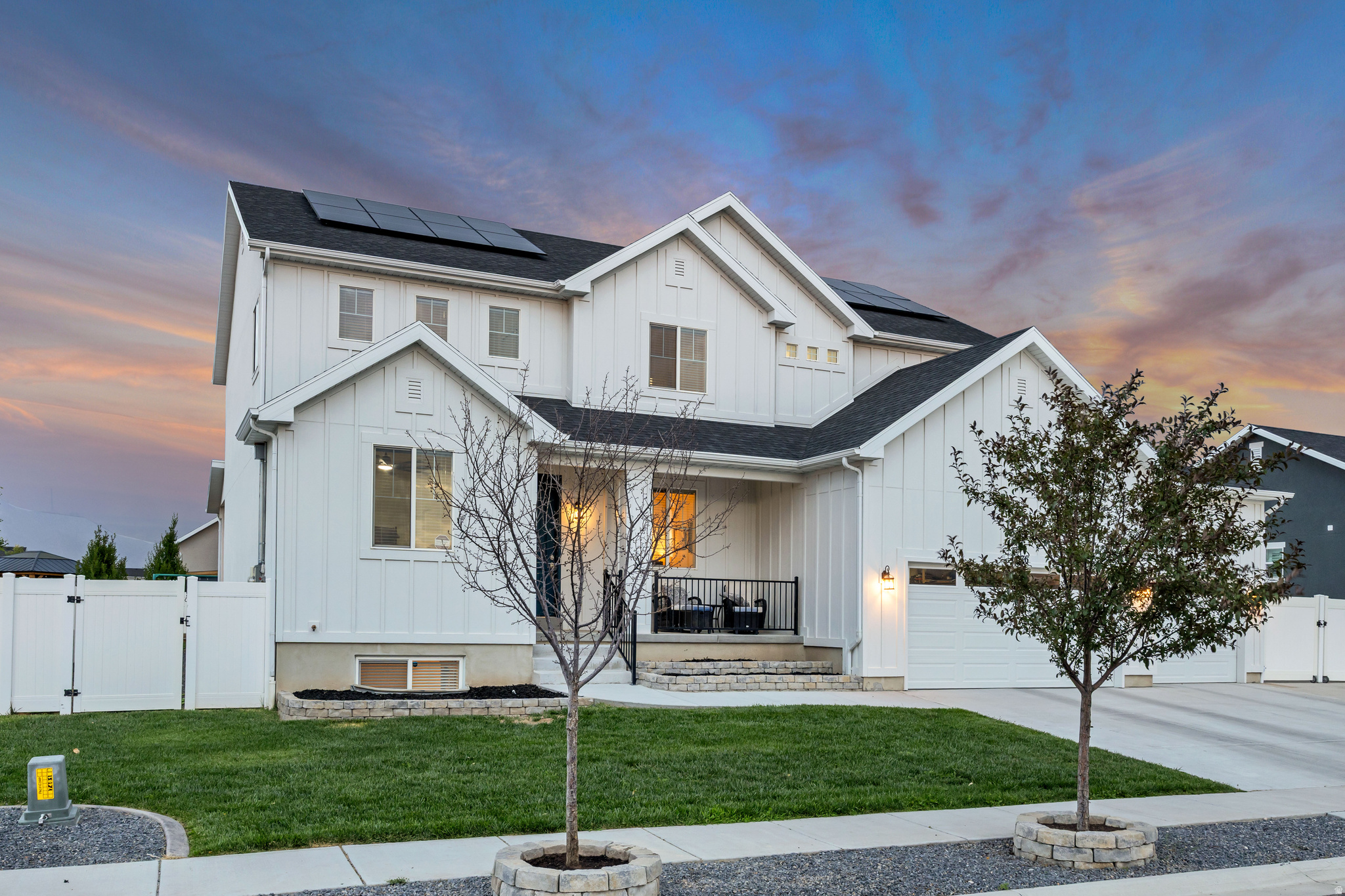 HALLS CROSSING - Residential
