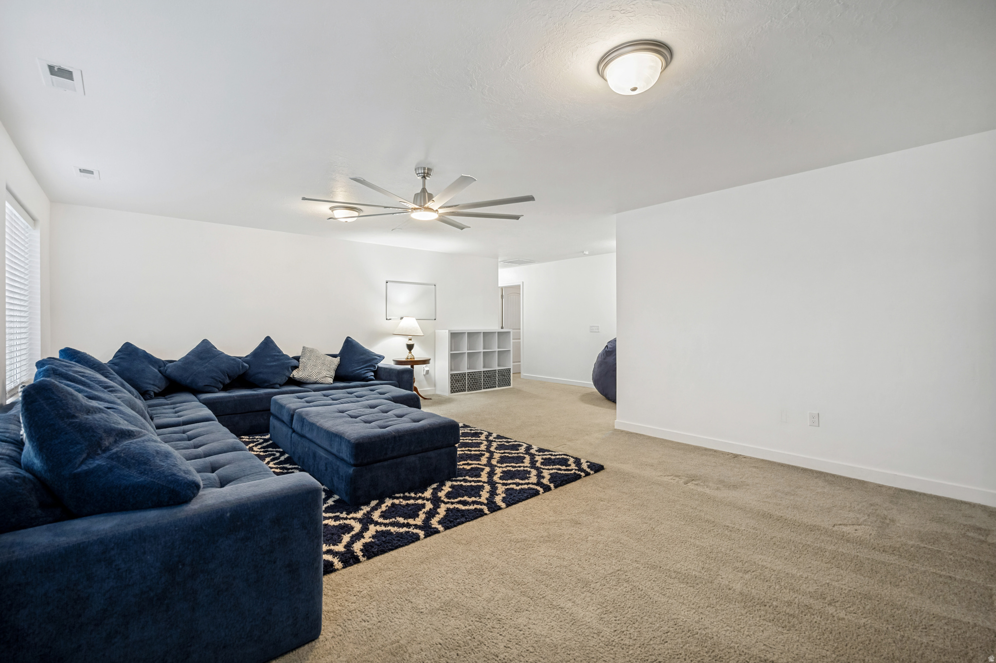 HALLS CROSSING - Residential