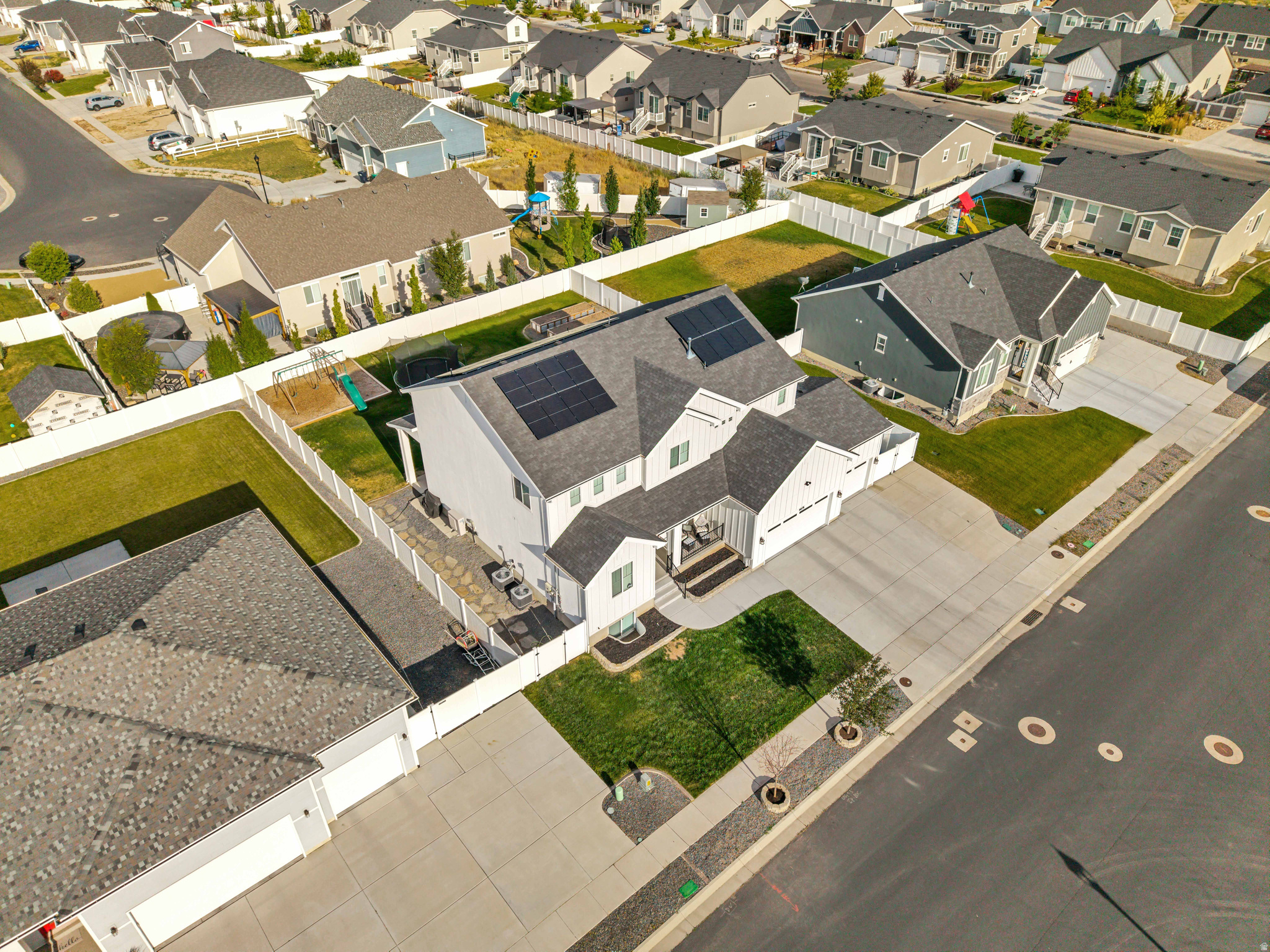 HALLS CROSSING - Residential