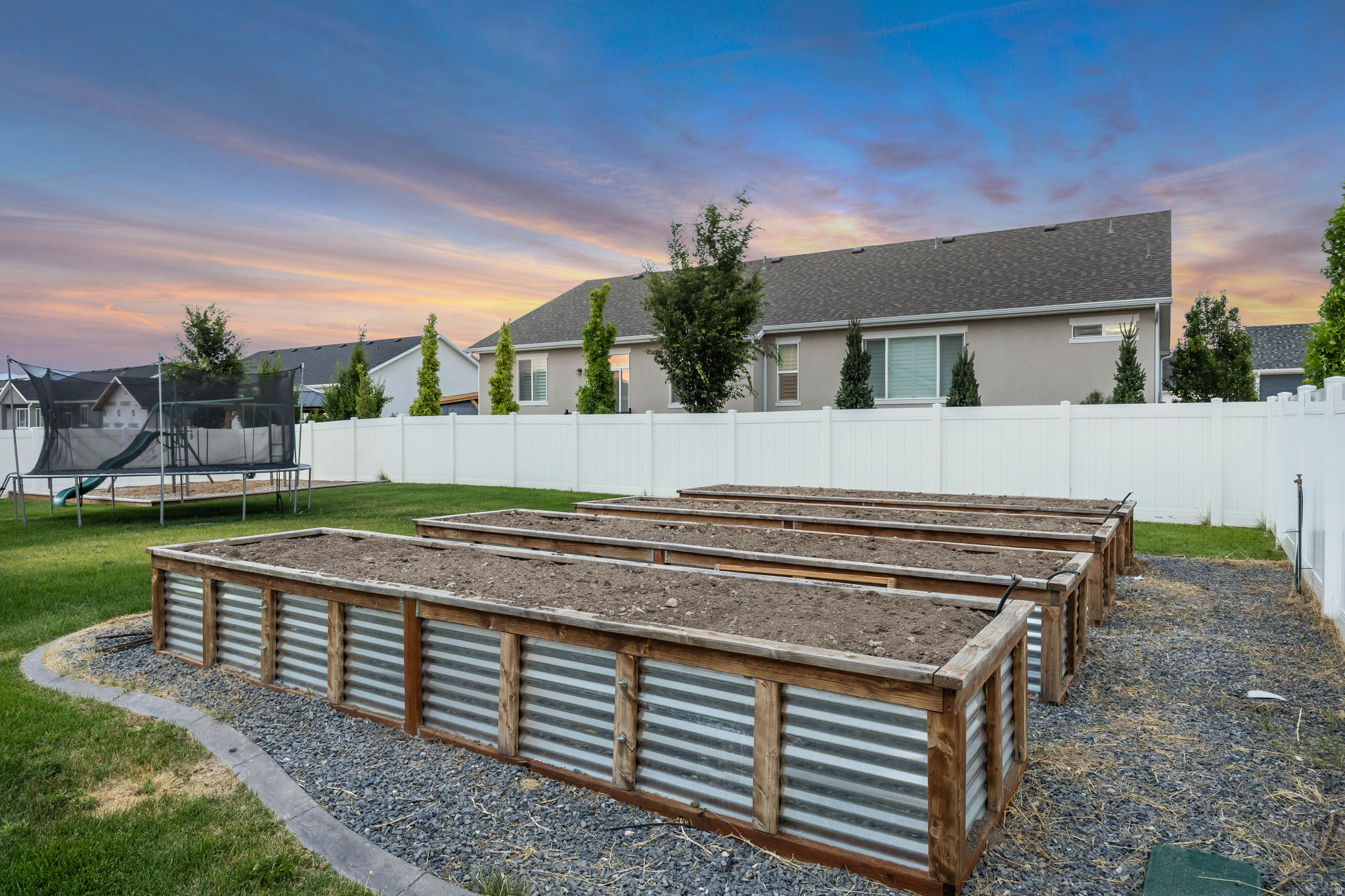 HALLS CROSSING - Residential