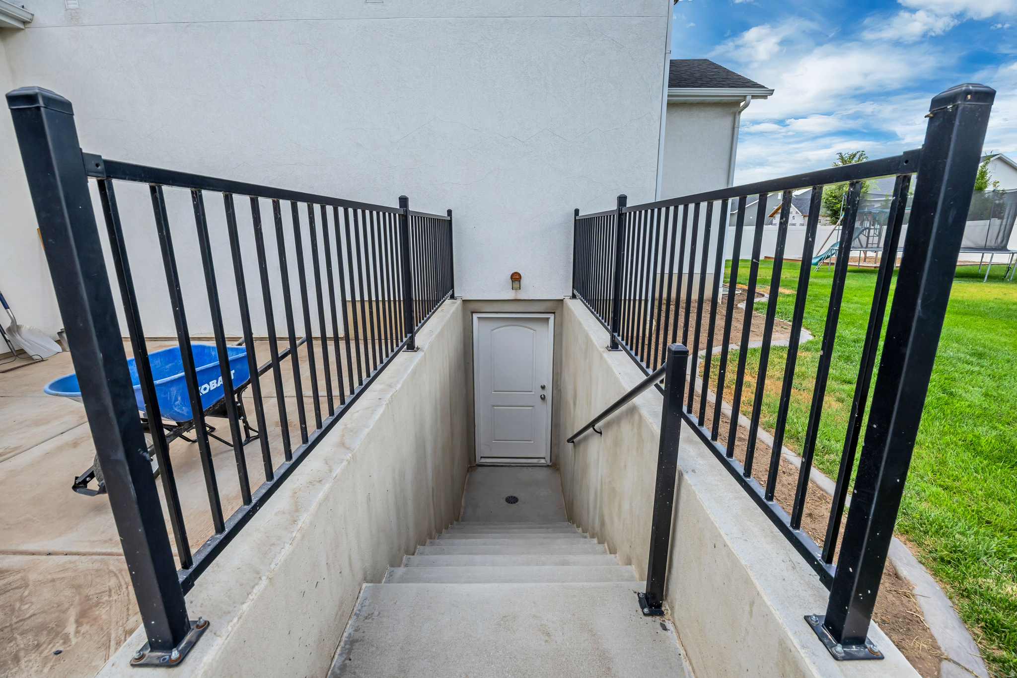 HALLS CROSSING - Residential