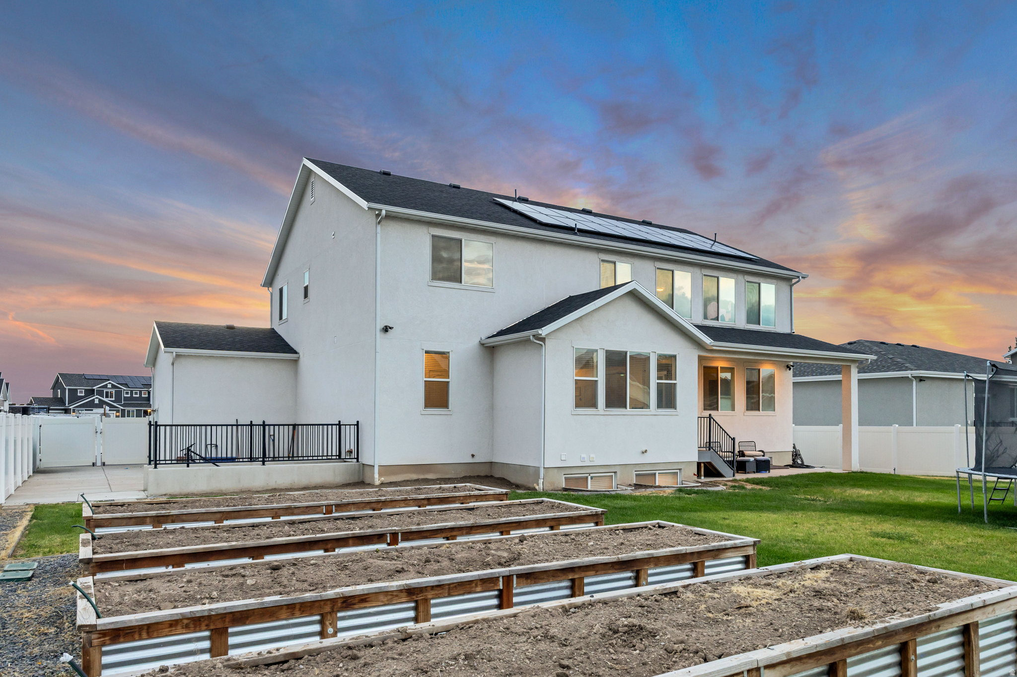 HALLS CROSSING - Residential