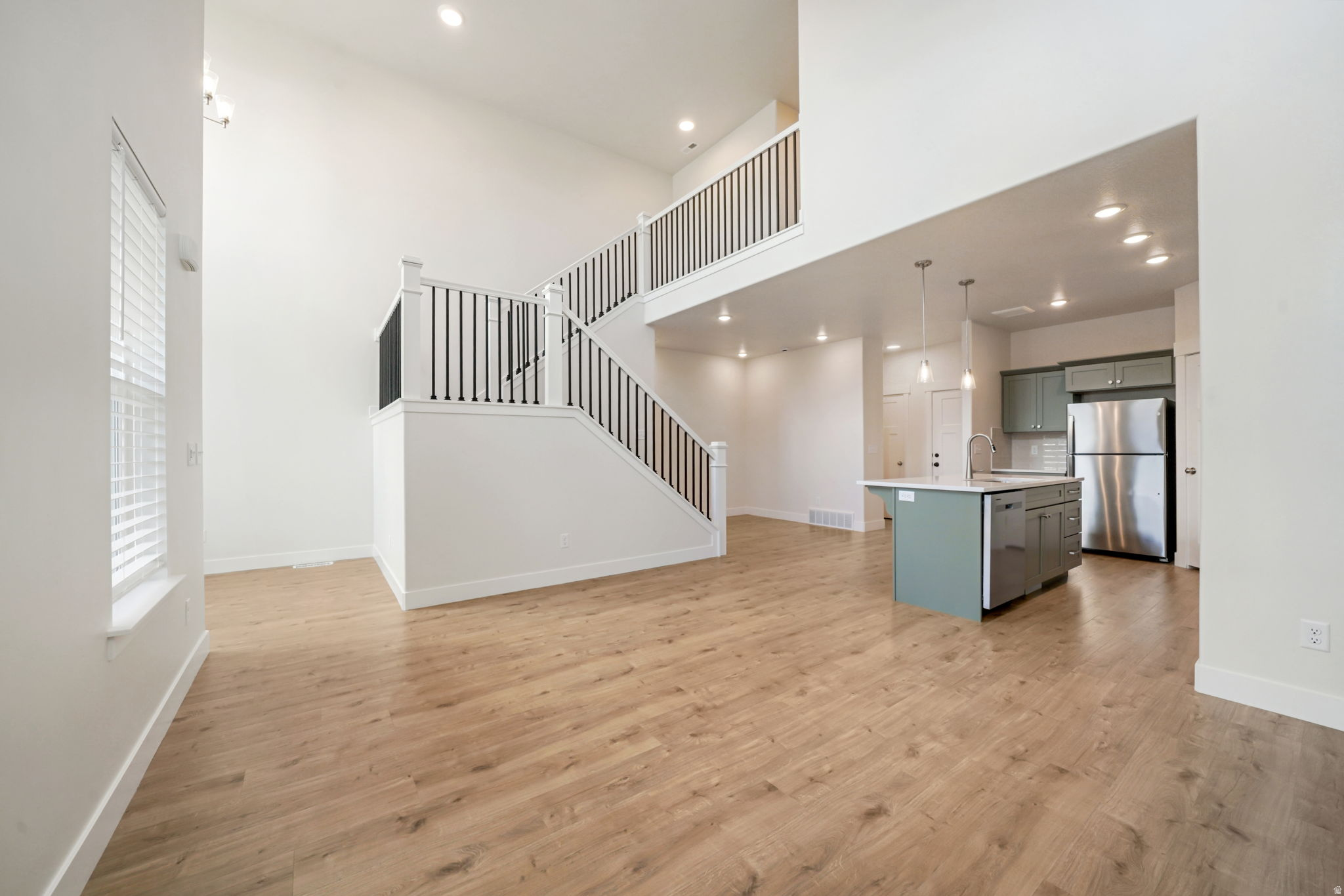 RIVER POINT - Residential