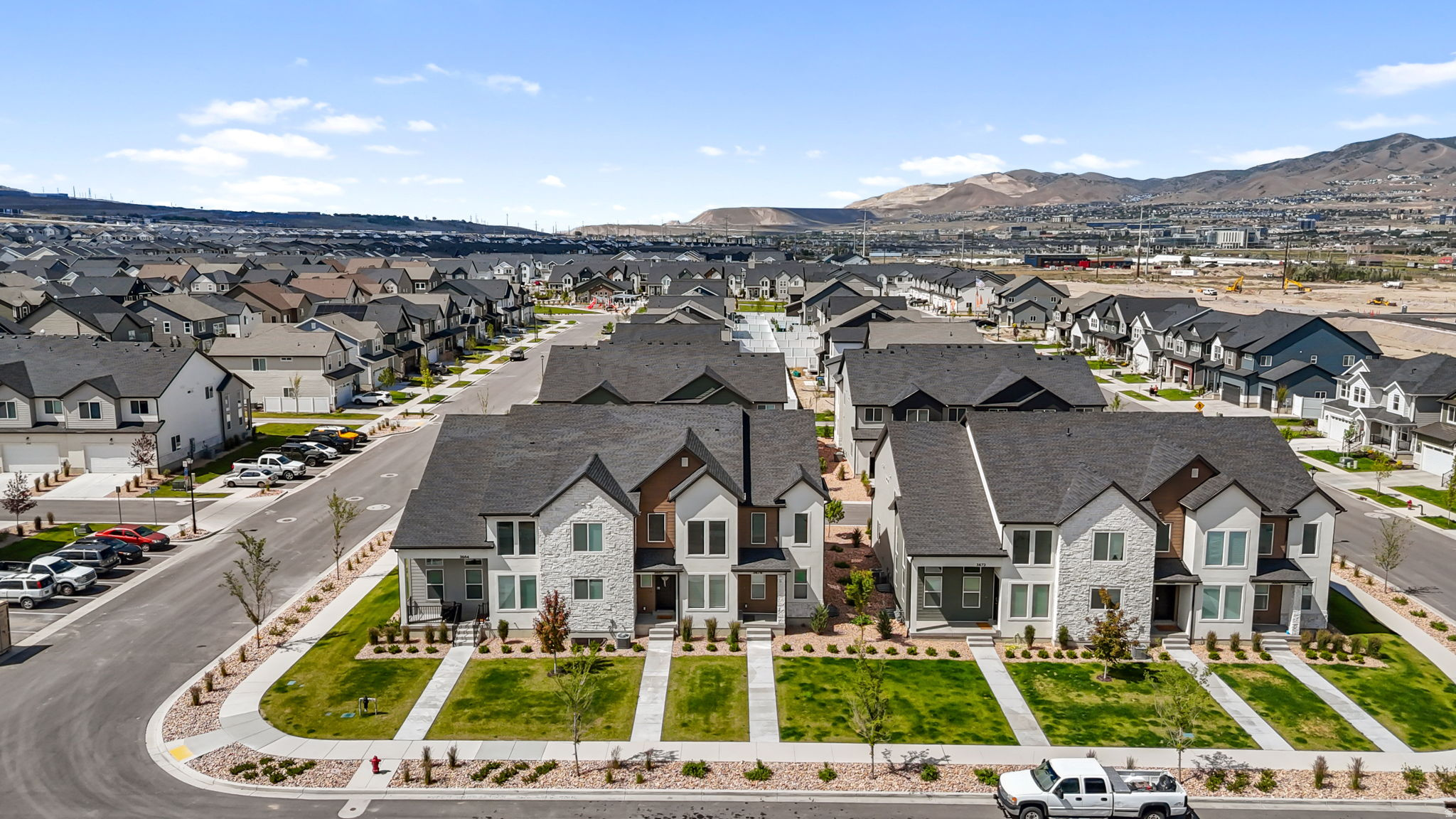 RIVER POINT - Residential