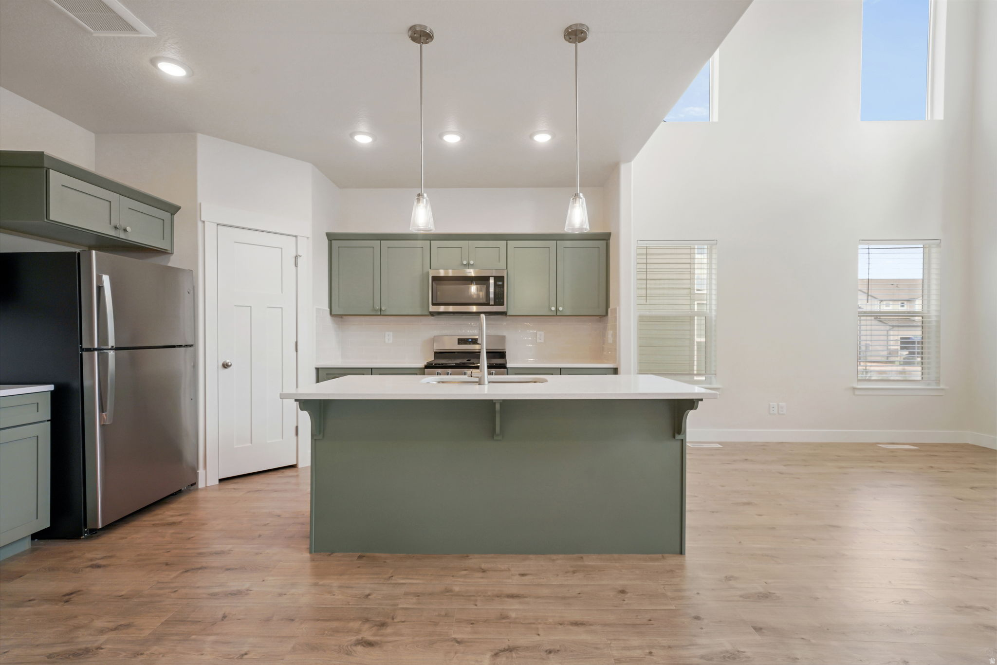 RIVER POINT - Residential