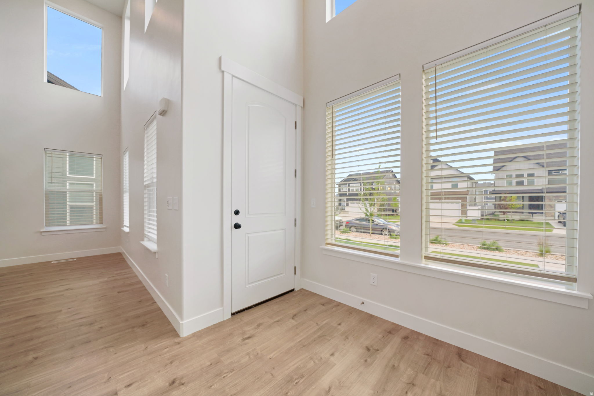 RIVER POINT - Residential