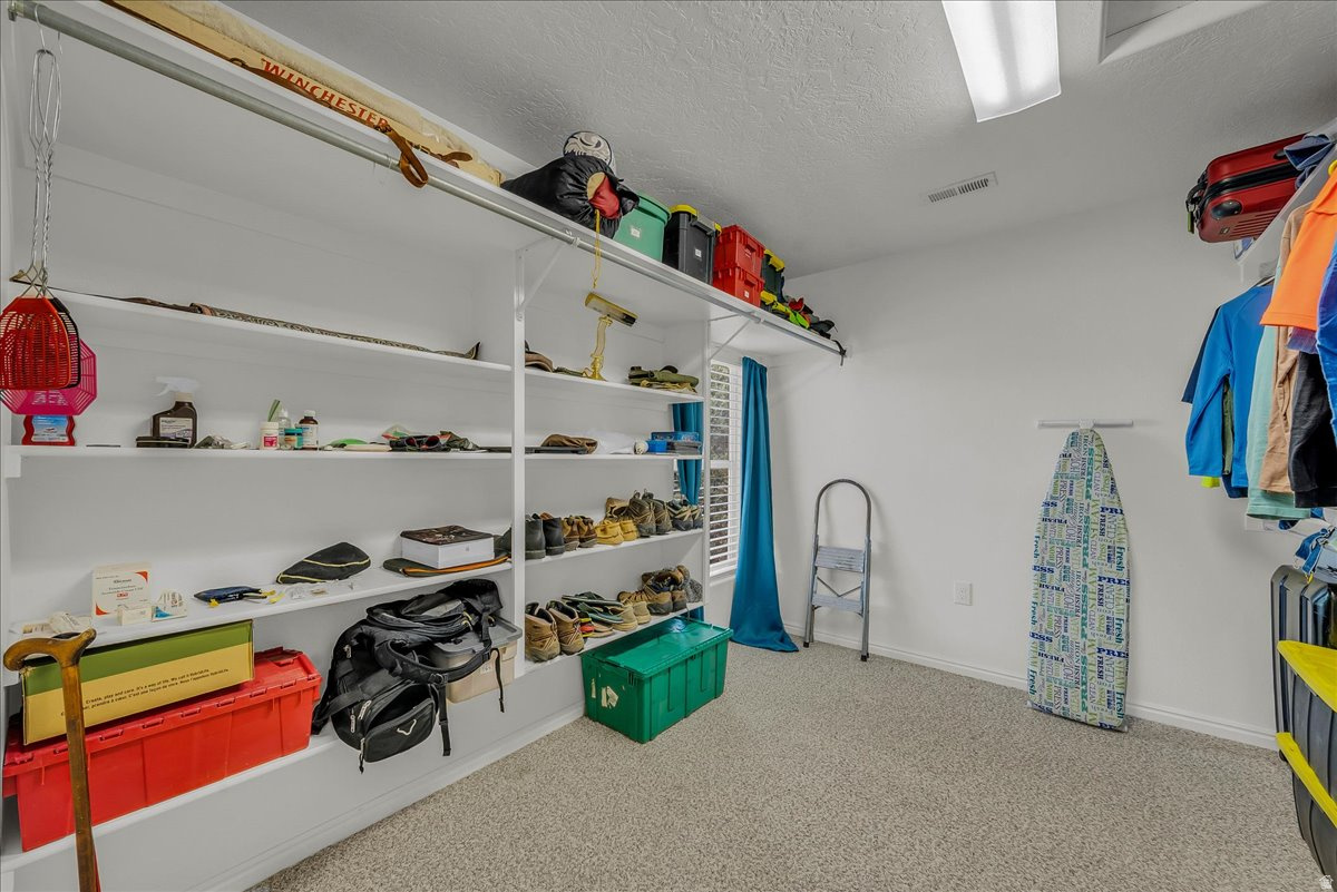 ENGLISH OAKS EST 1 AMD - Residential