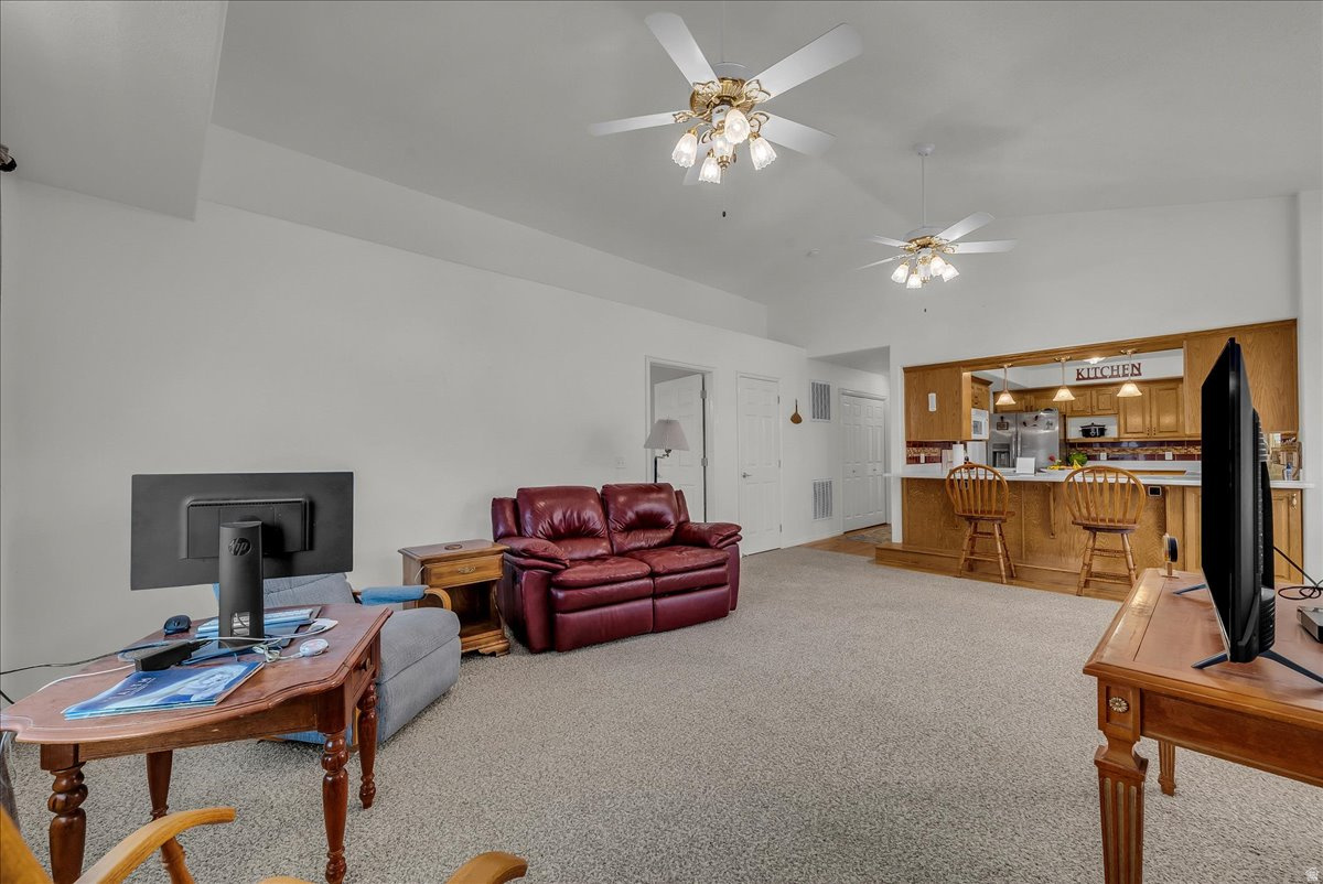 ENGLISH OAKS EST 1 AMD - Residential