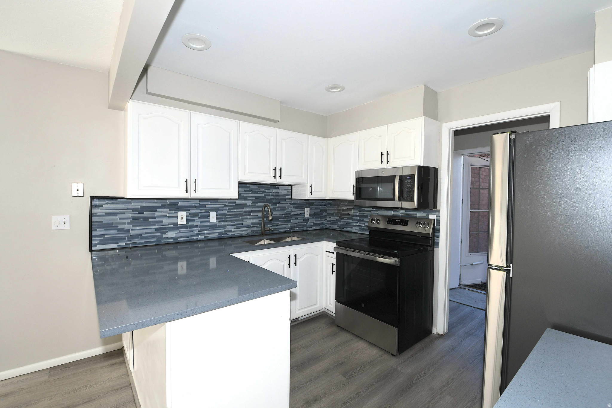 SANDY HIGHLANDS - Residential