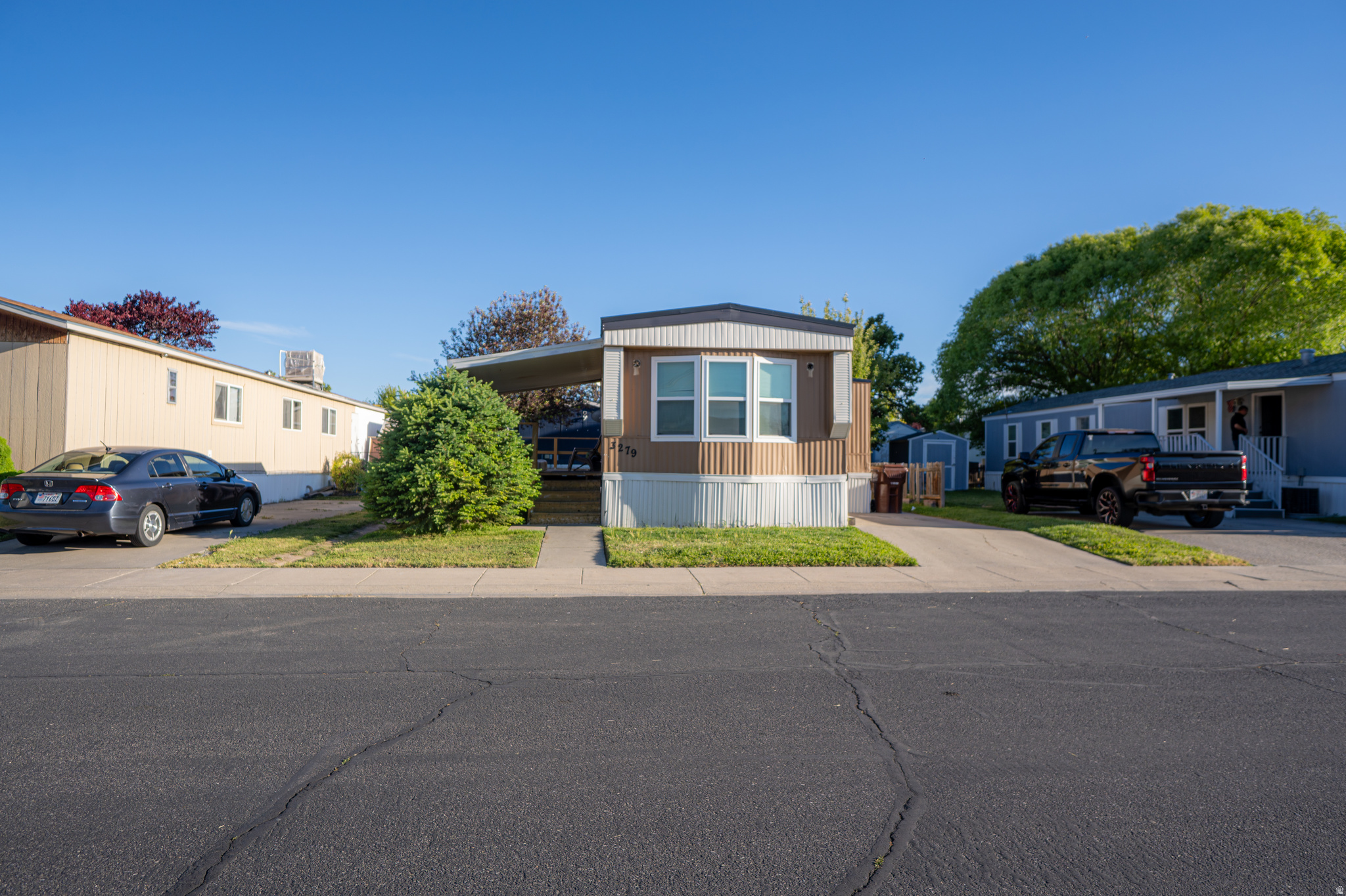 Move-in ready and beautifully updated! This West Valley mobile home offers an open layout with stylish flooring, a remodeled bathroom, spacious bedrooms, and a large living area filled with natural light. The kitchen features abundant cabinet space and flows perfectly into the dining and family room areas, making the home feel open and inviting. Conveniently located near shopping, dining, parks, and quick freeway access. A great opportunity for affordable homeownership!