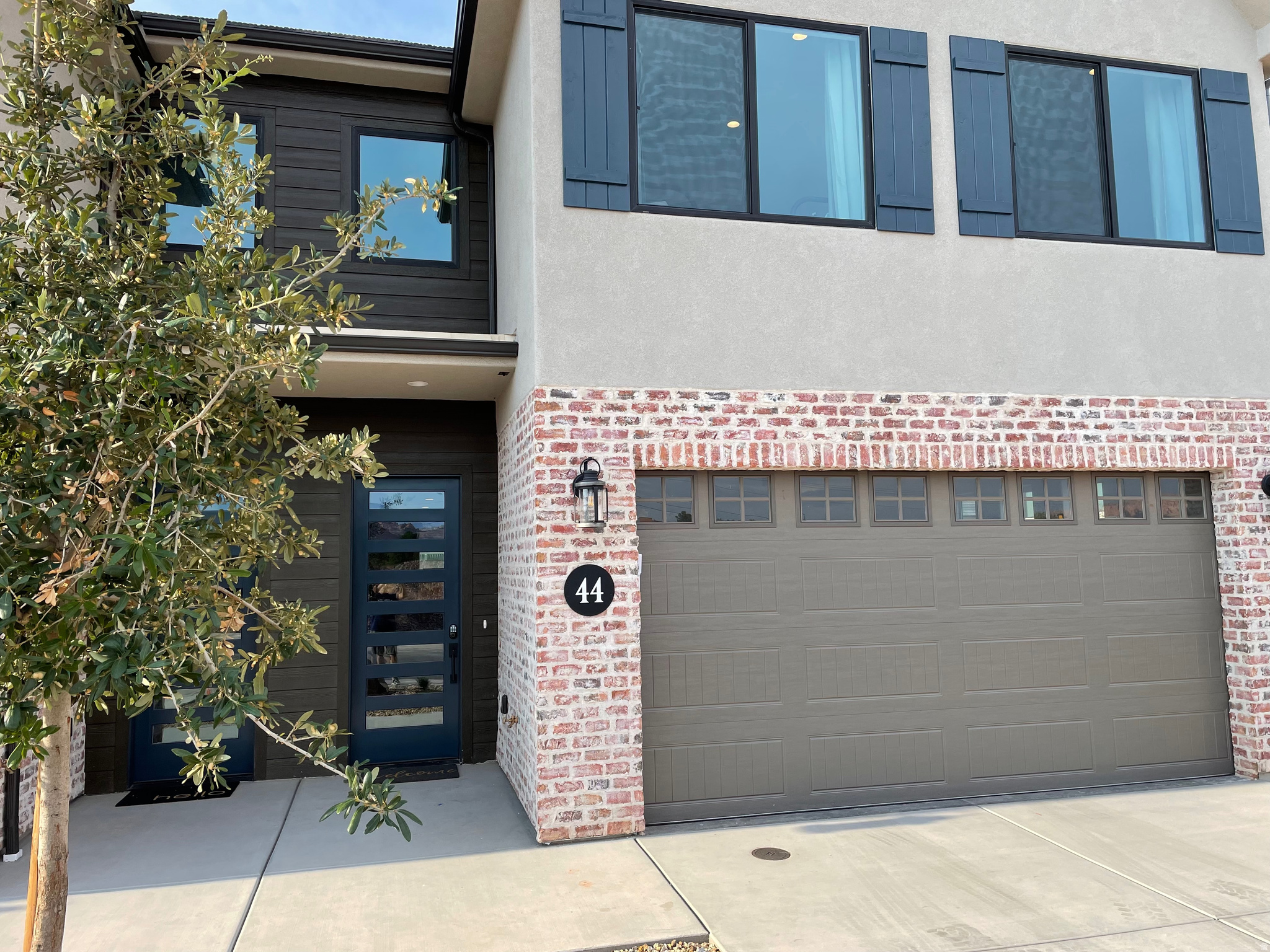 HERITAGE POINTE - Residential