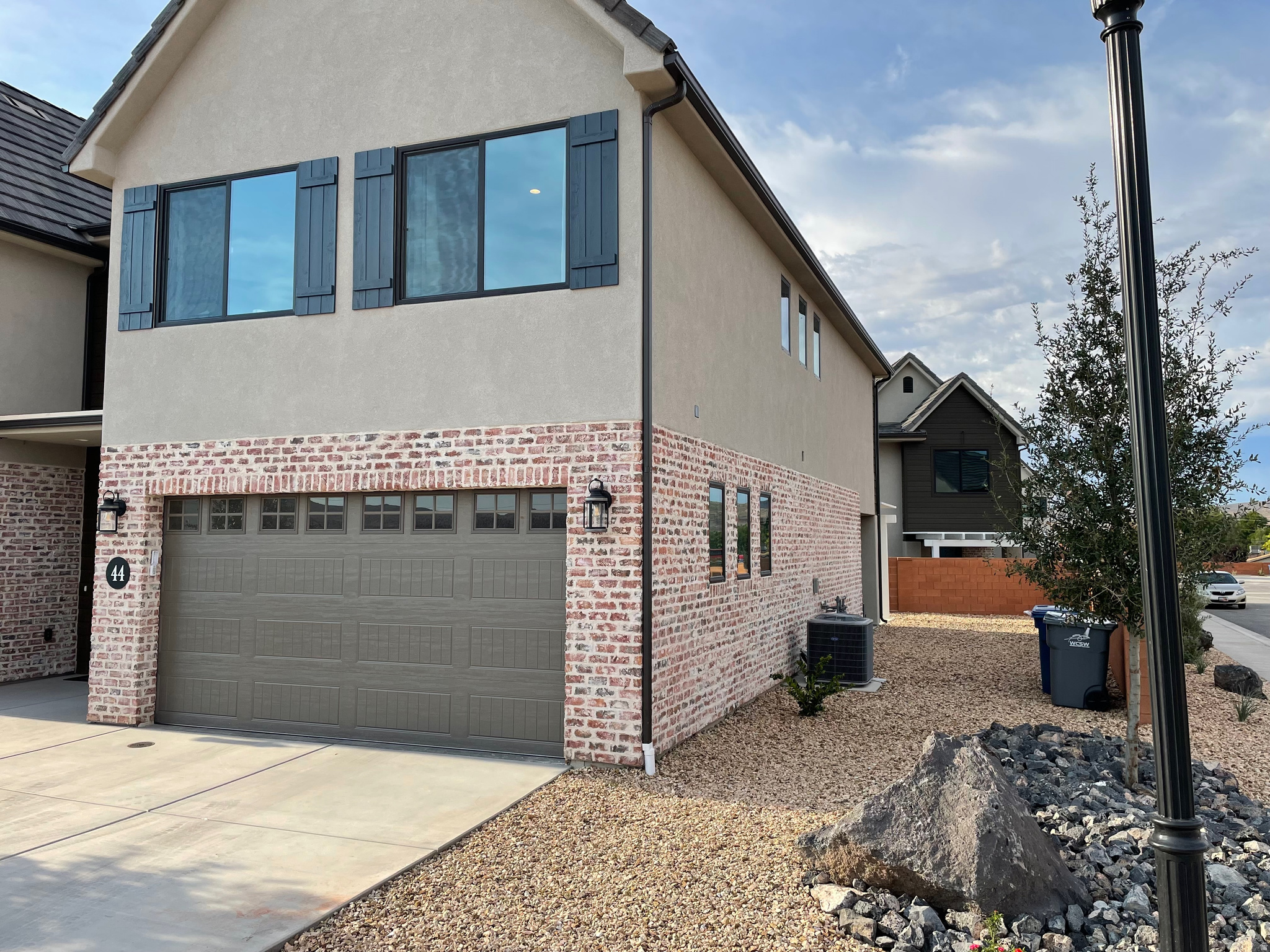 HERITAGE POINTE - Residential