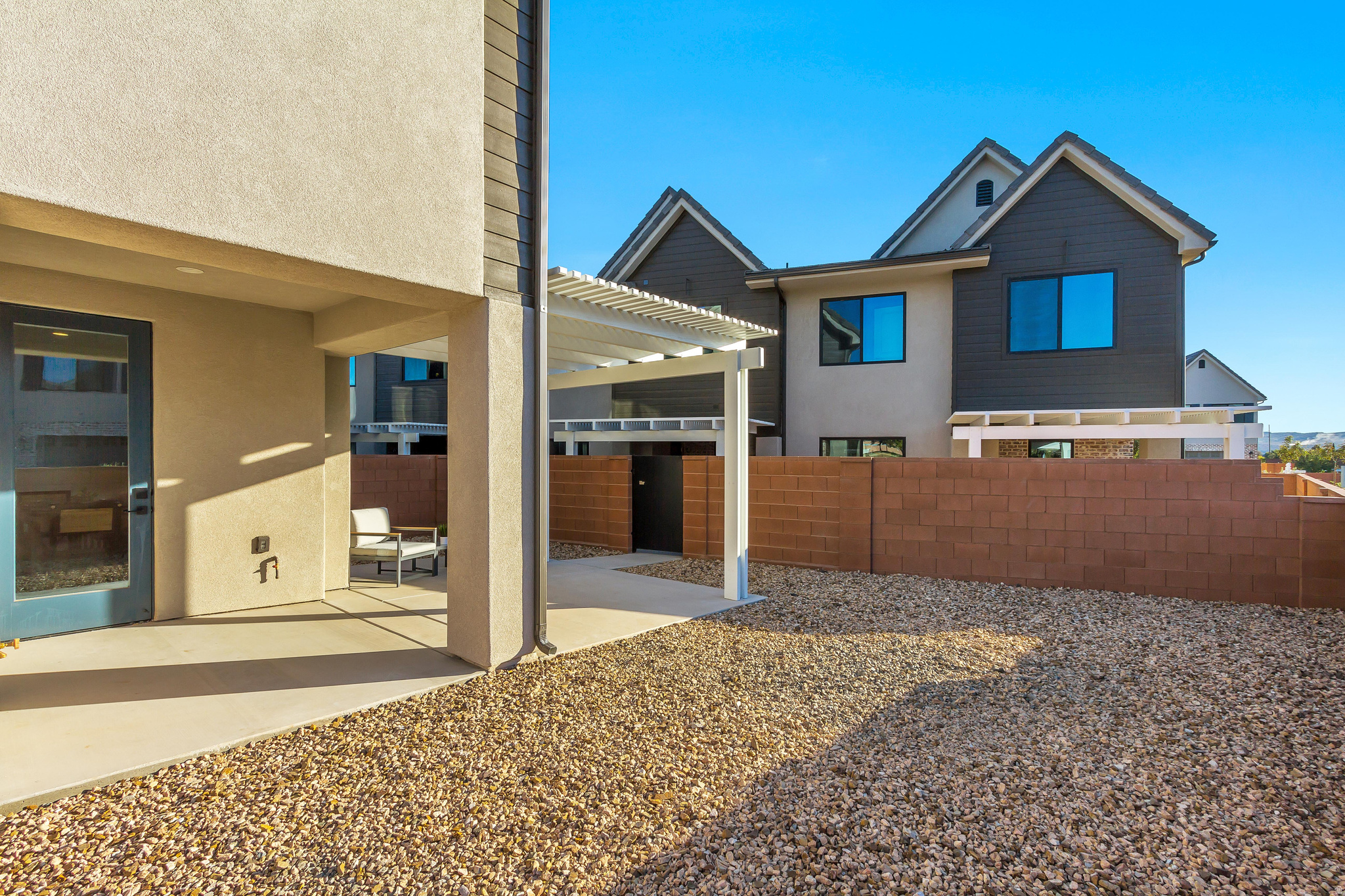 HERITAGE POINTE - Residential