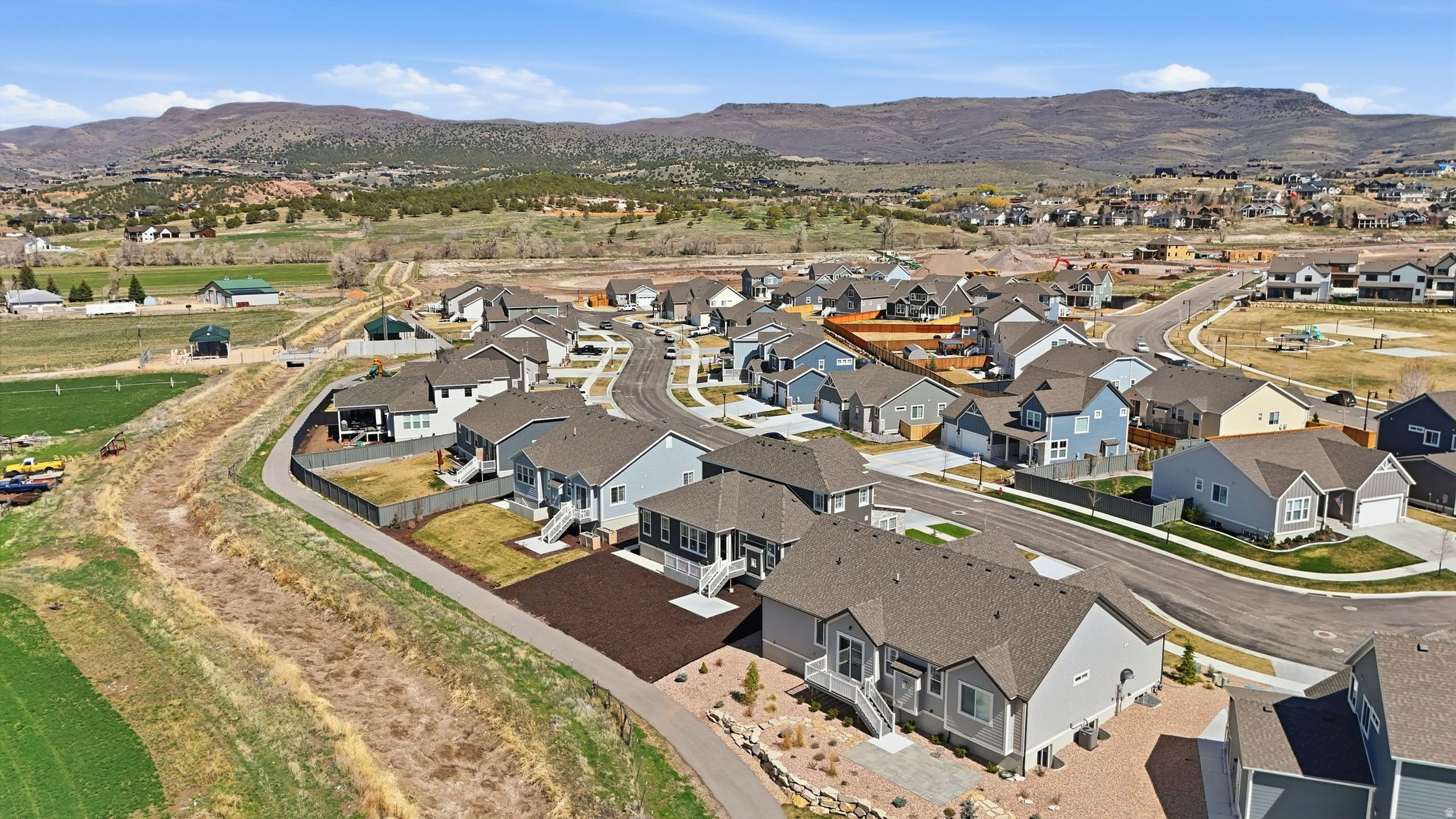 COTTAGES AT OLD FARM - Residential