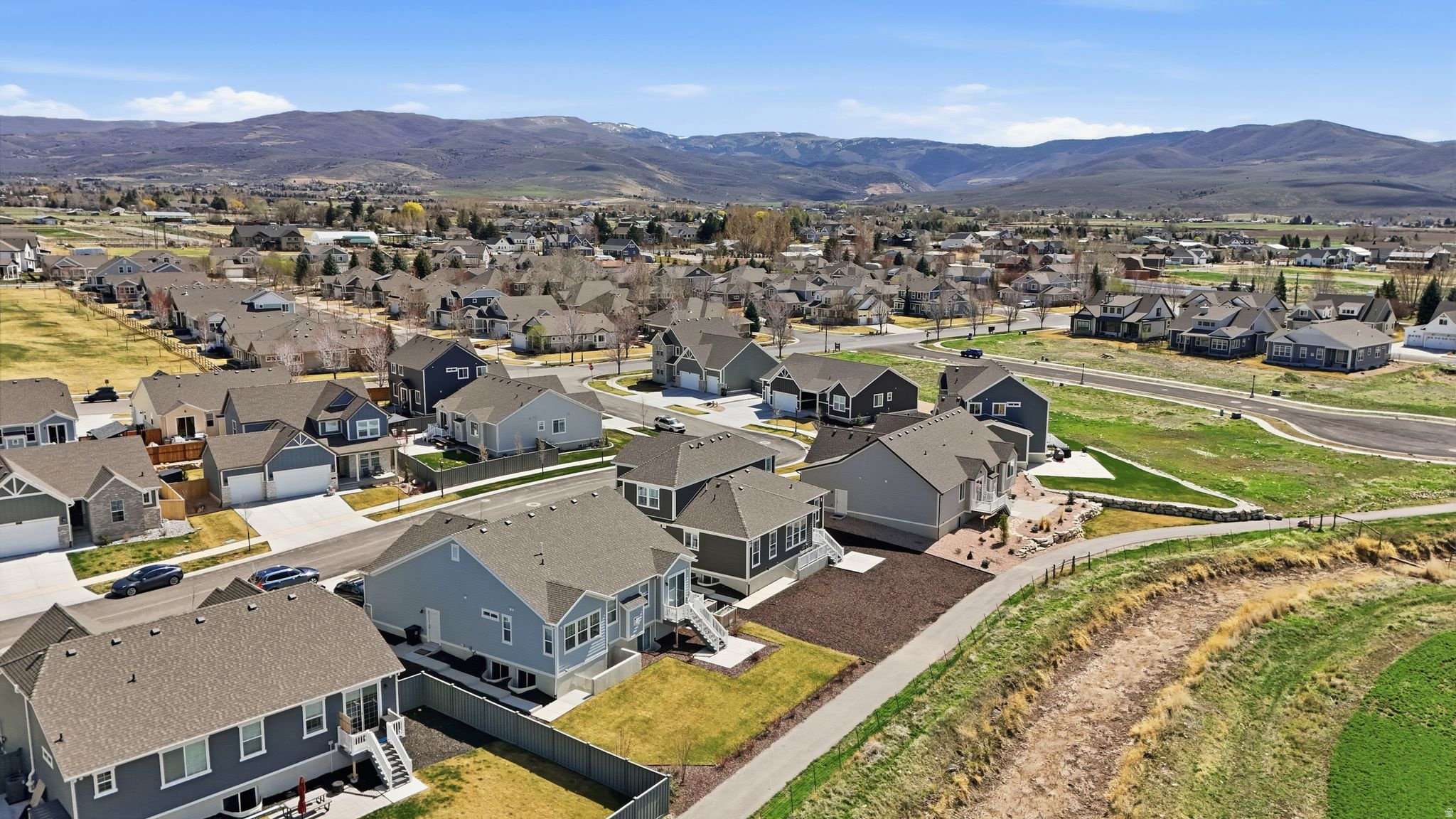 COTTAGES AT OLD FARM - Residential