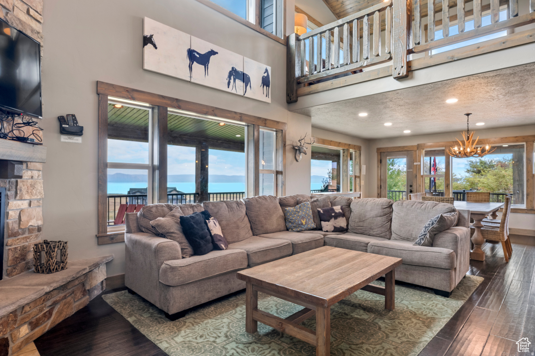 CHALET PH 1 - Residential