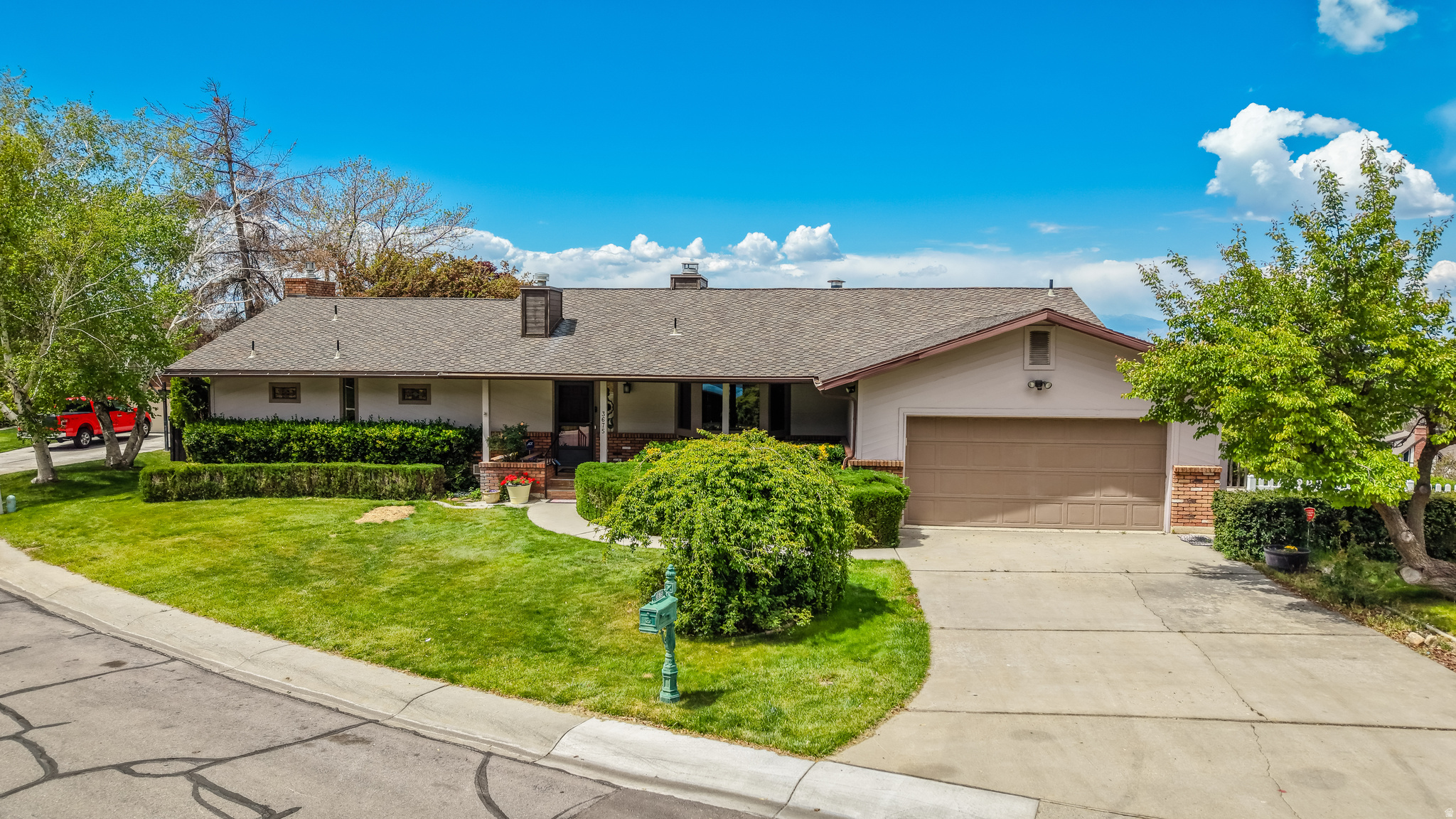 QUAIL VALLEY - Residential