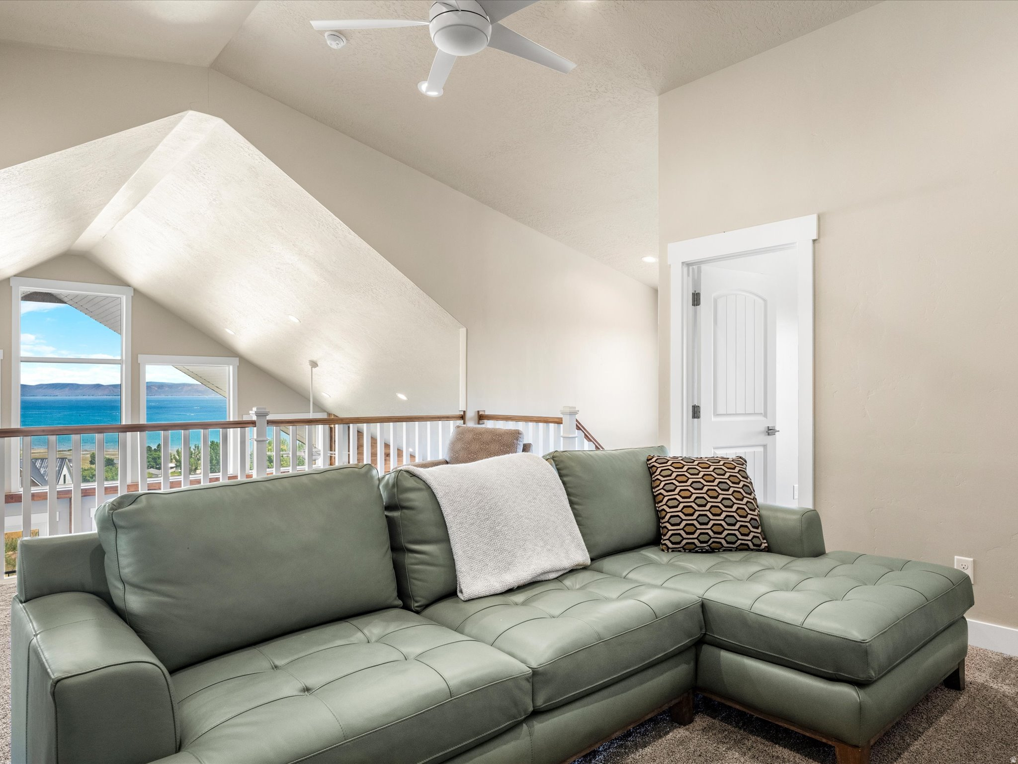 CHERIMOYA HILL SUB PH 1 LOT 12 - Residential