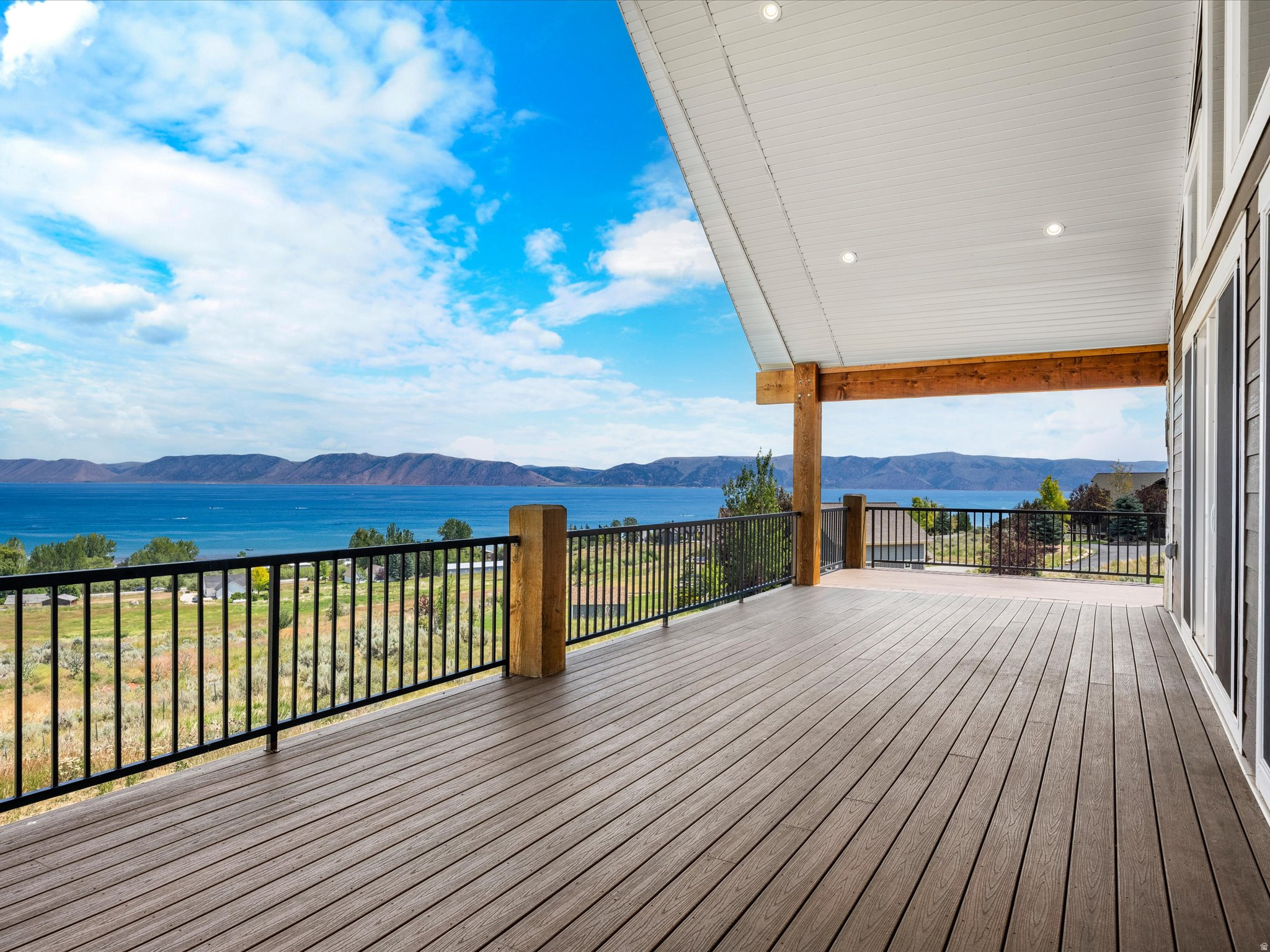 CHERIMOYA HILL SUB PH 1 LOT 12 - Residential