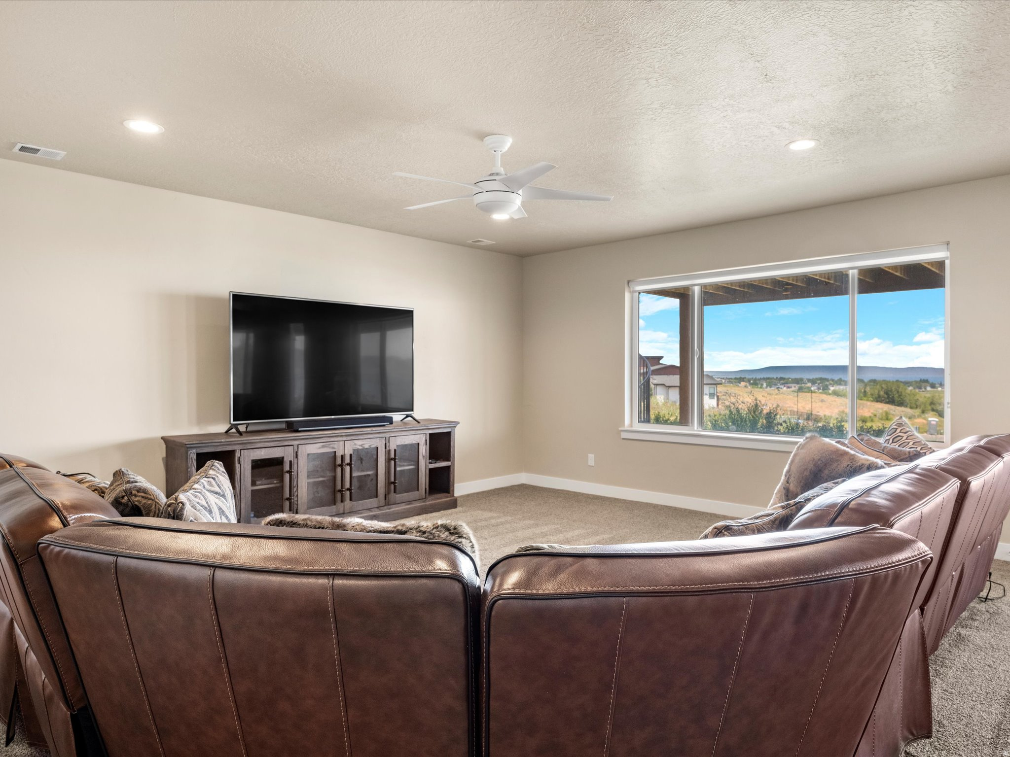 CHERIMOYA HILL SUB PH 1 LOT 12 - Residential