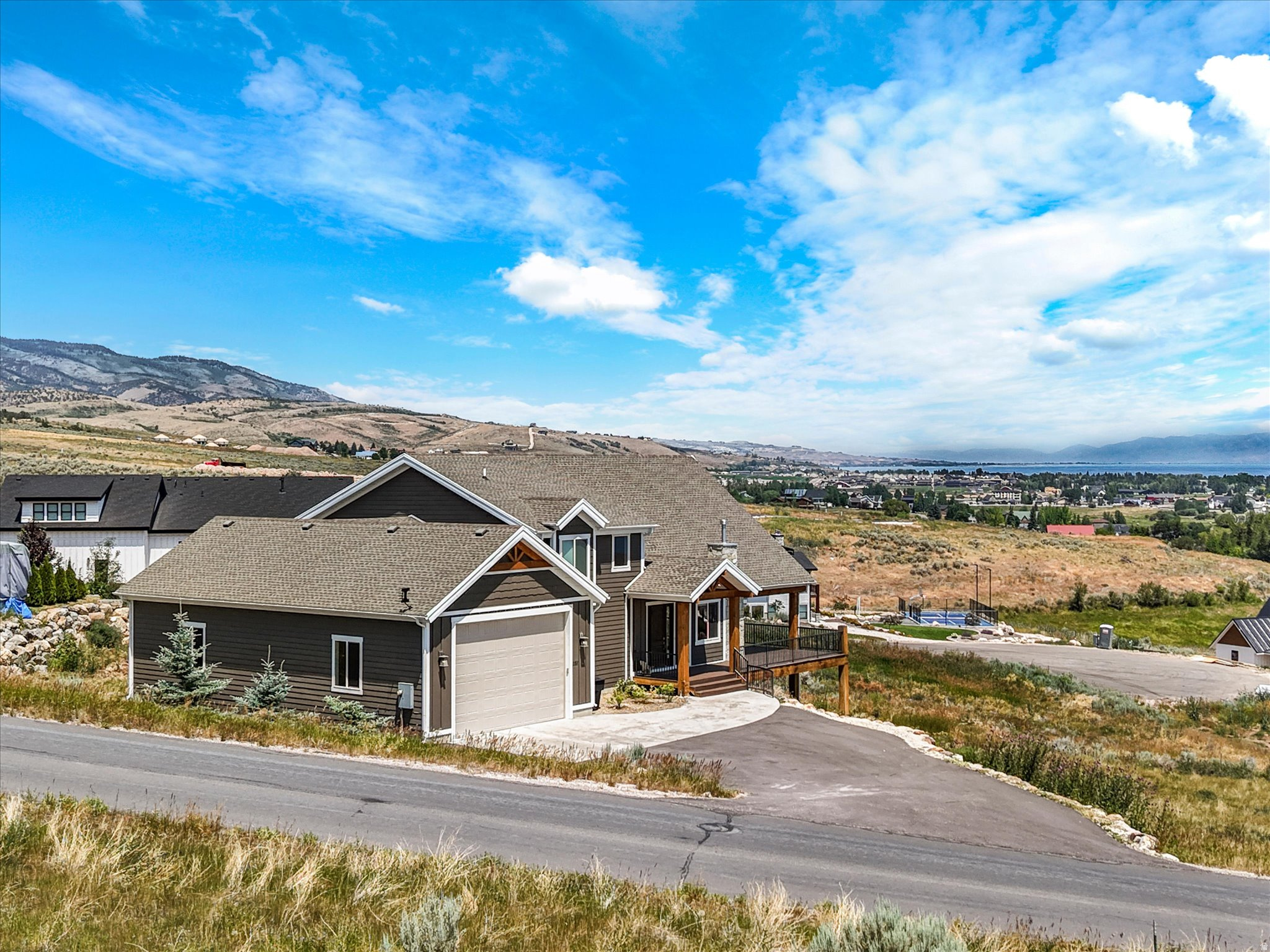 CHERIMOYA HILL SUB PH 1 LOT 12 - Residential