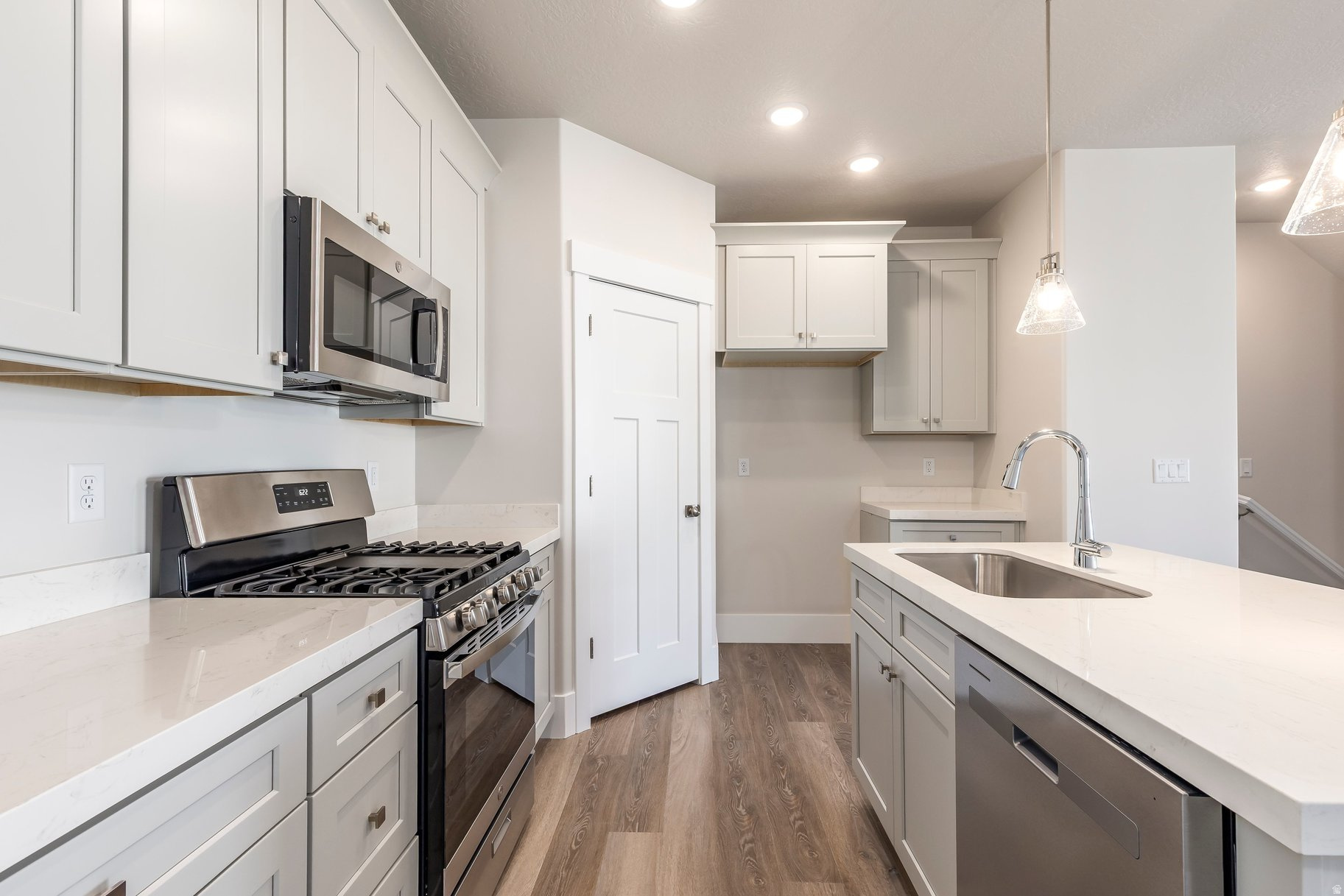 RIDGE - Residential