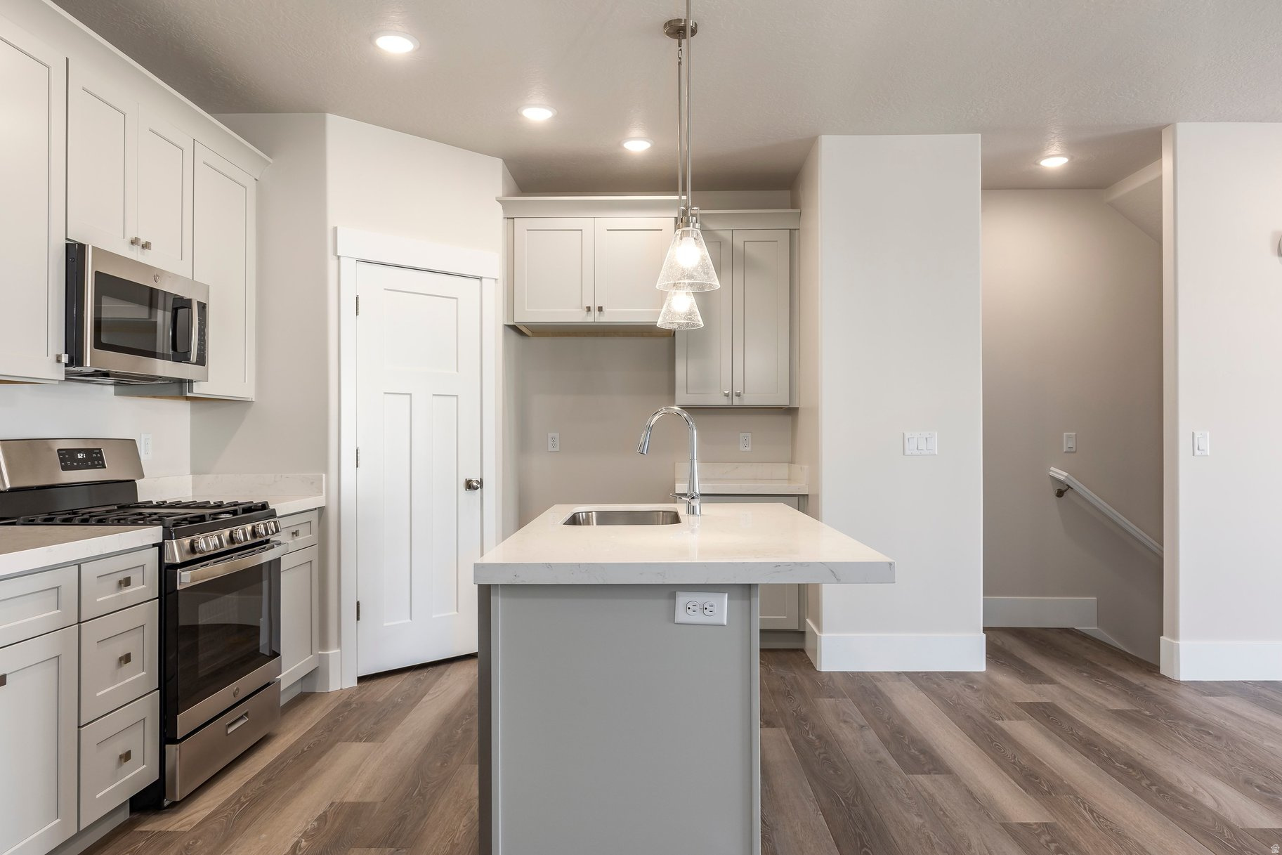 RIDGE - Residential