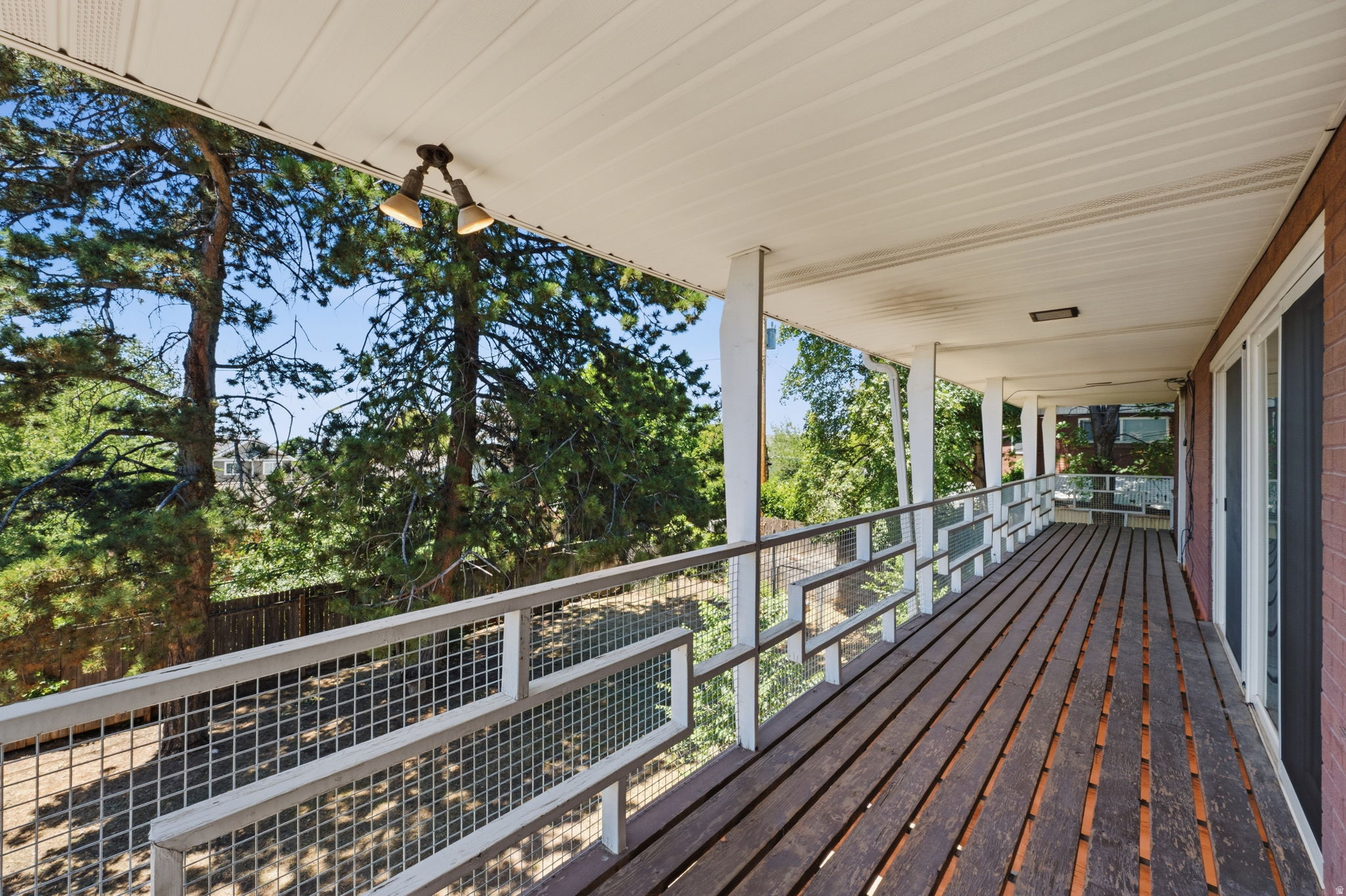 UPLAND TERRA - Residential
