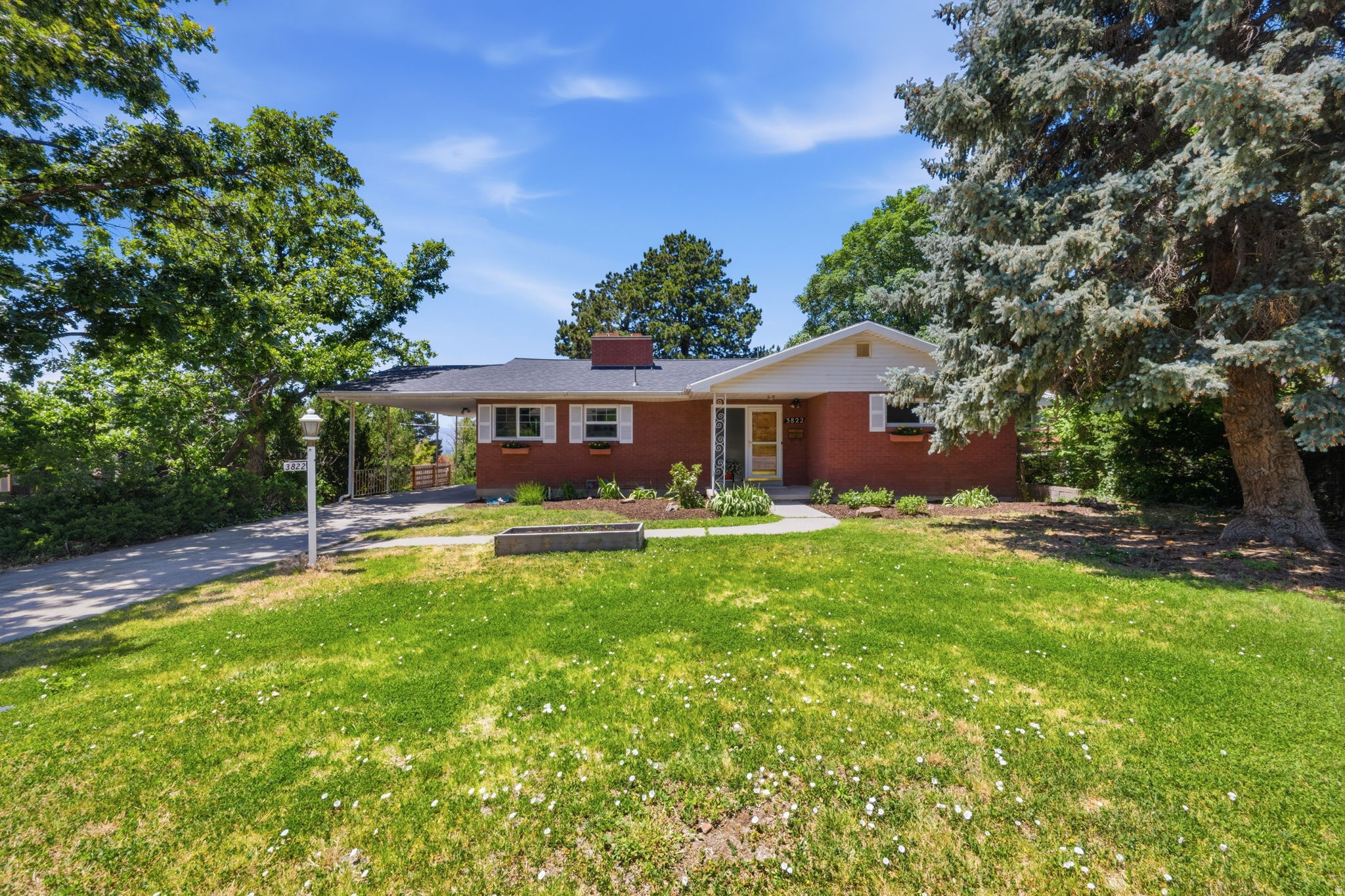 UPLAND TERRA - Residential