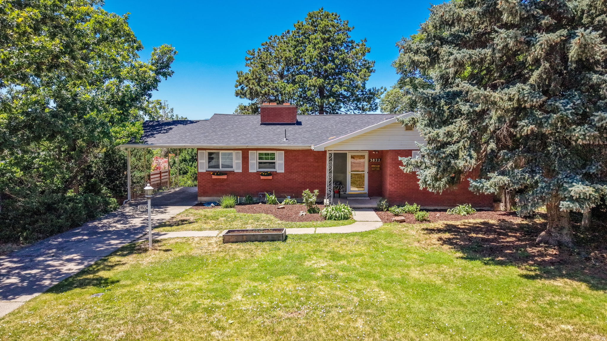 UPLAND TERRA - Residential