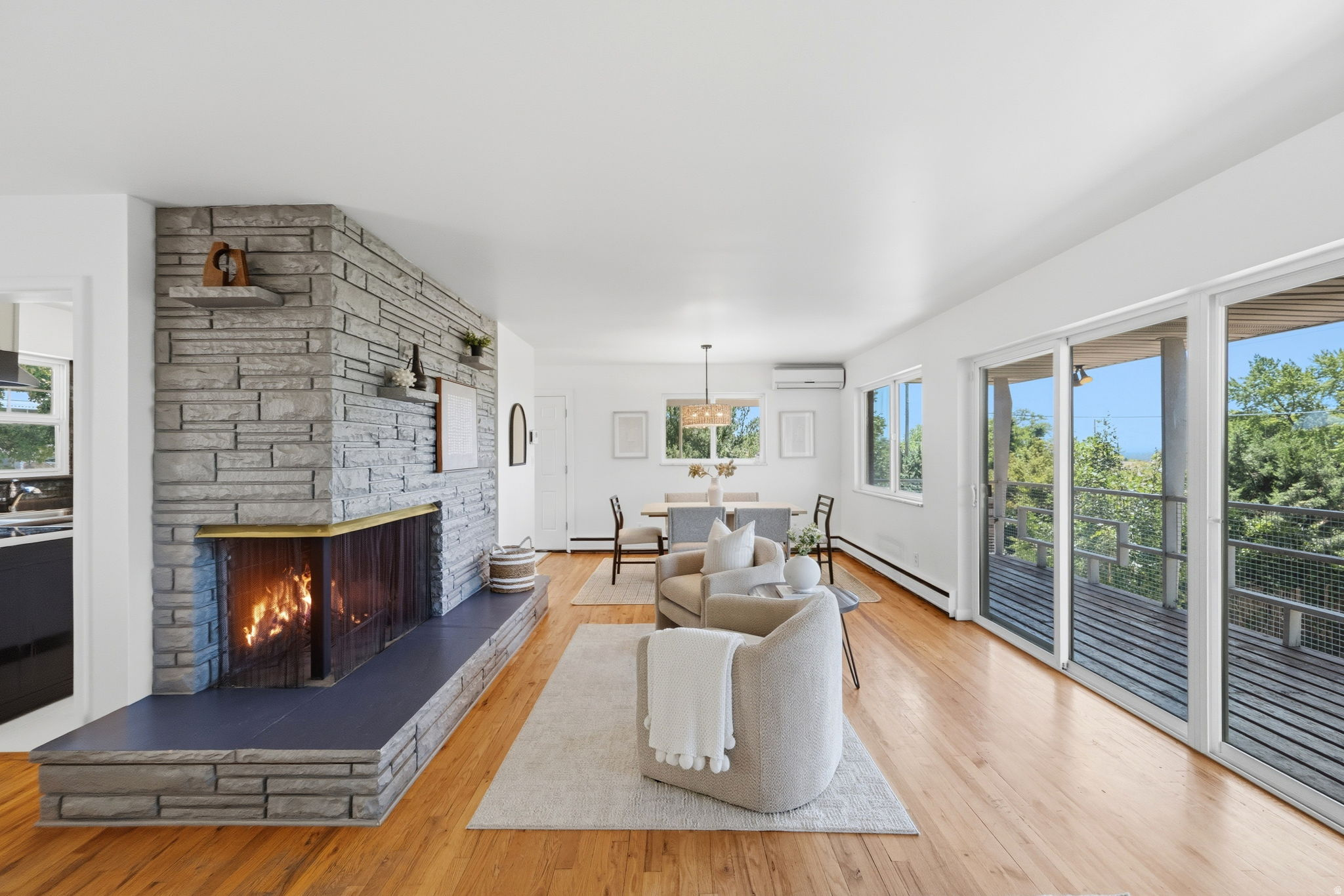 UPLAND TERRA - Residential