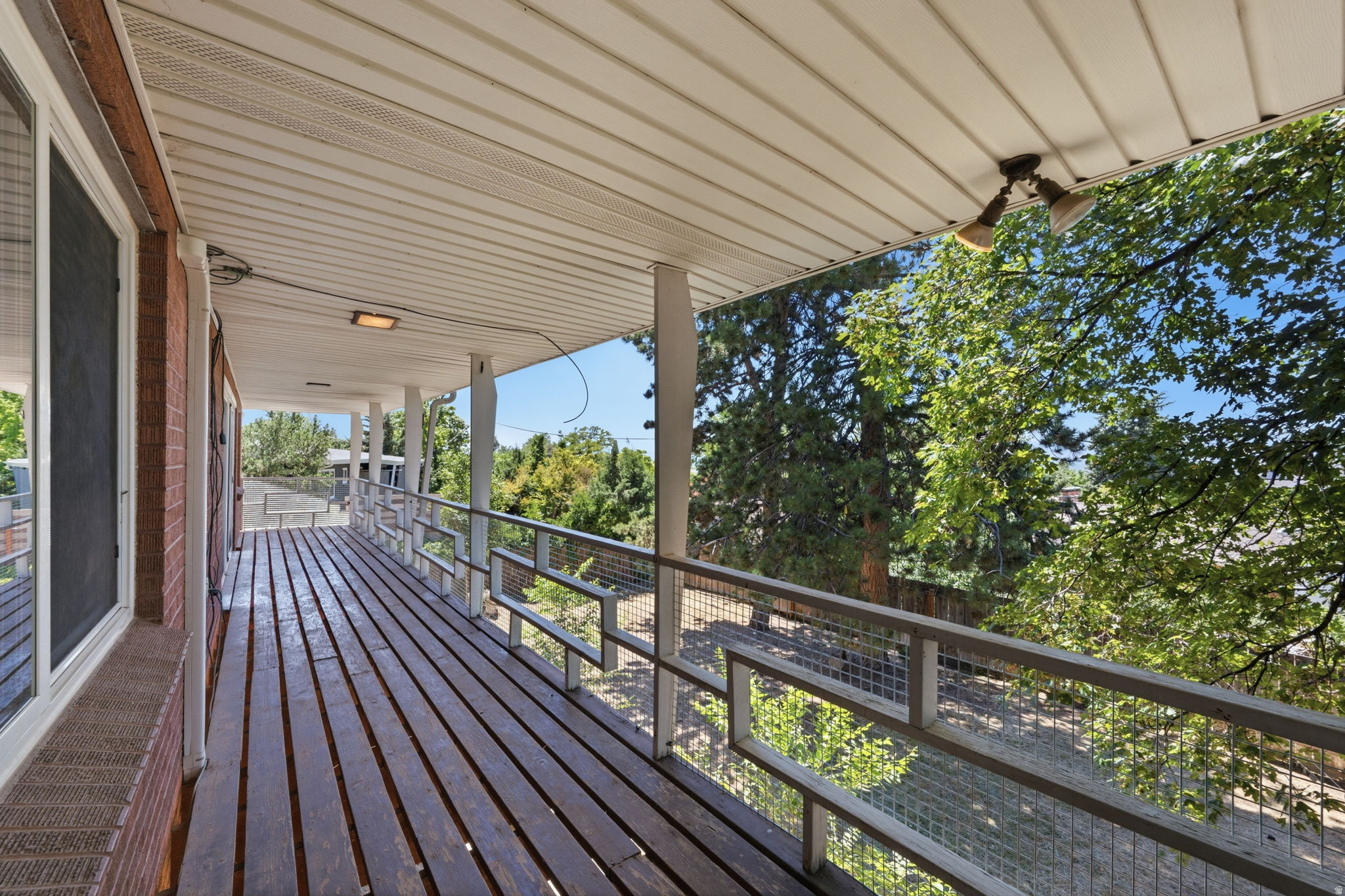 UPLAND TERRA - Residential