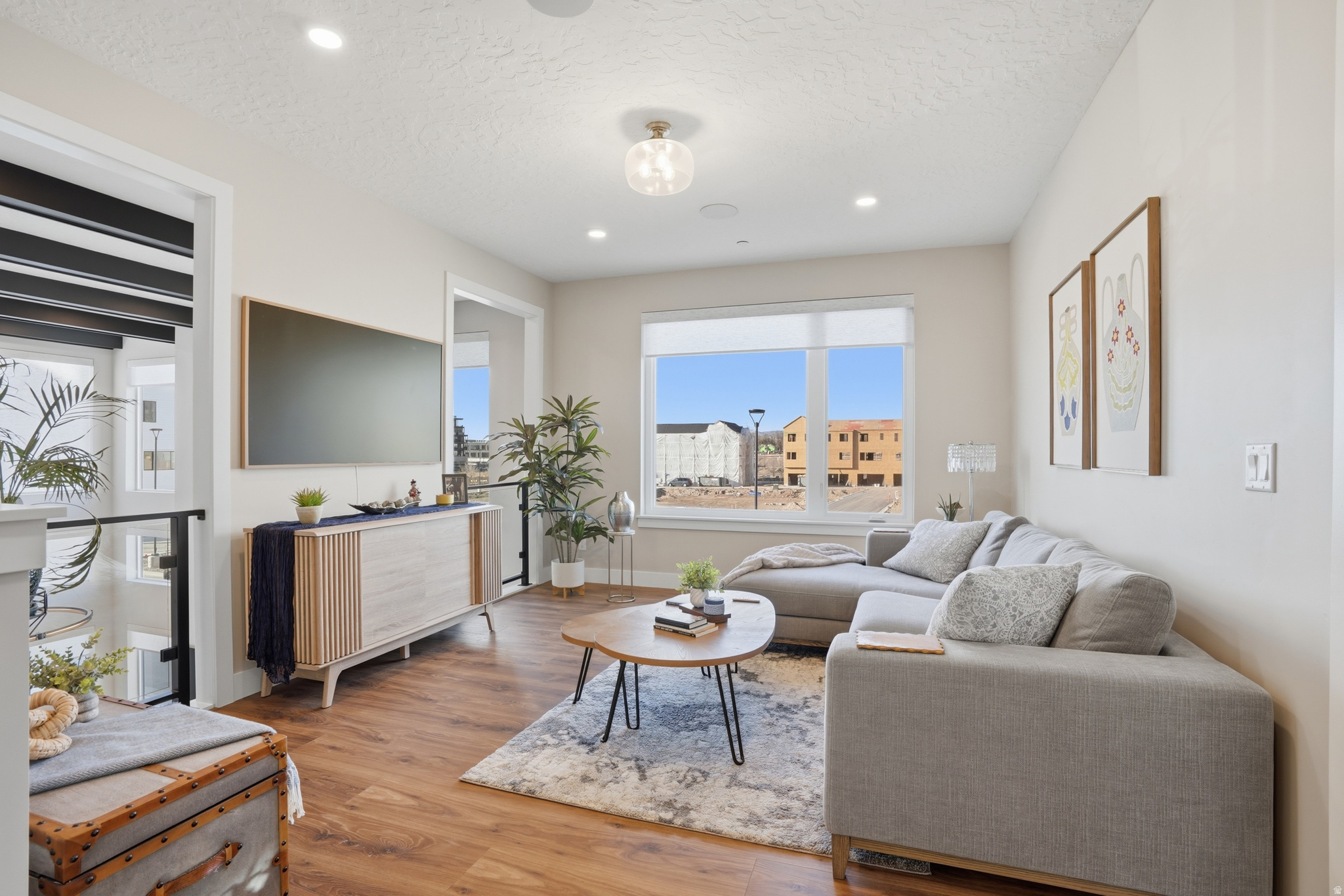 HOLLADAY HILLS - Residential